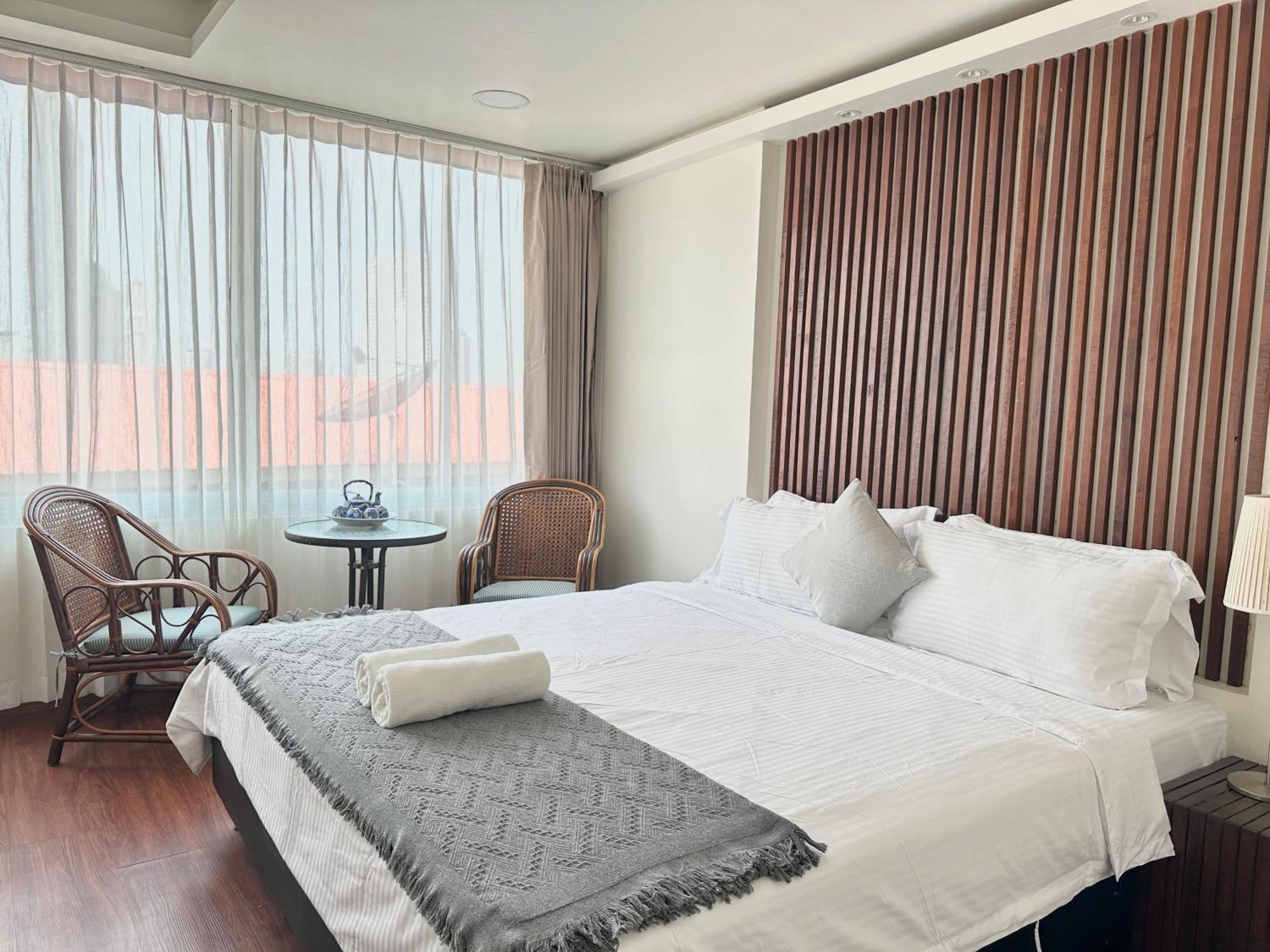 Longzhu Hotel