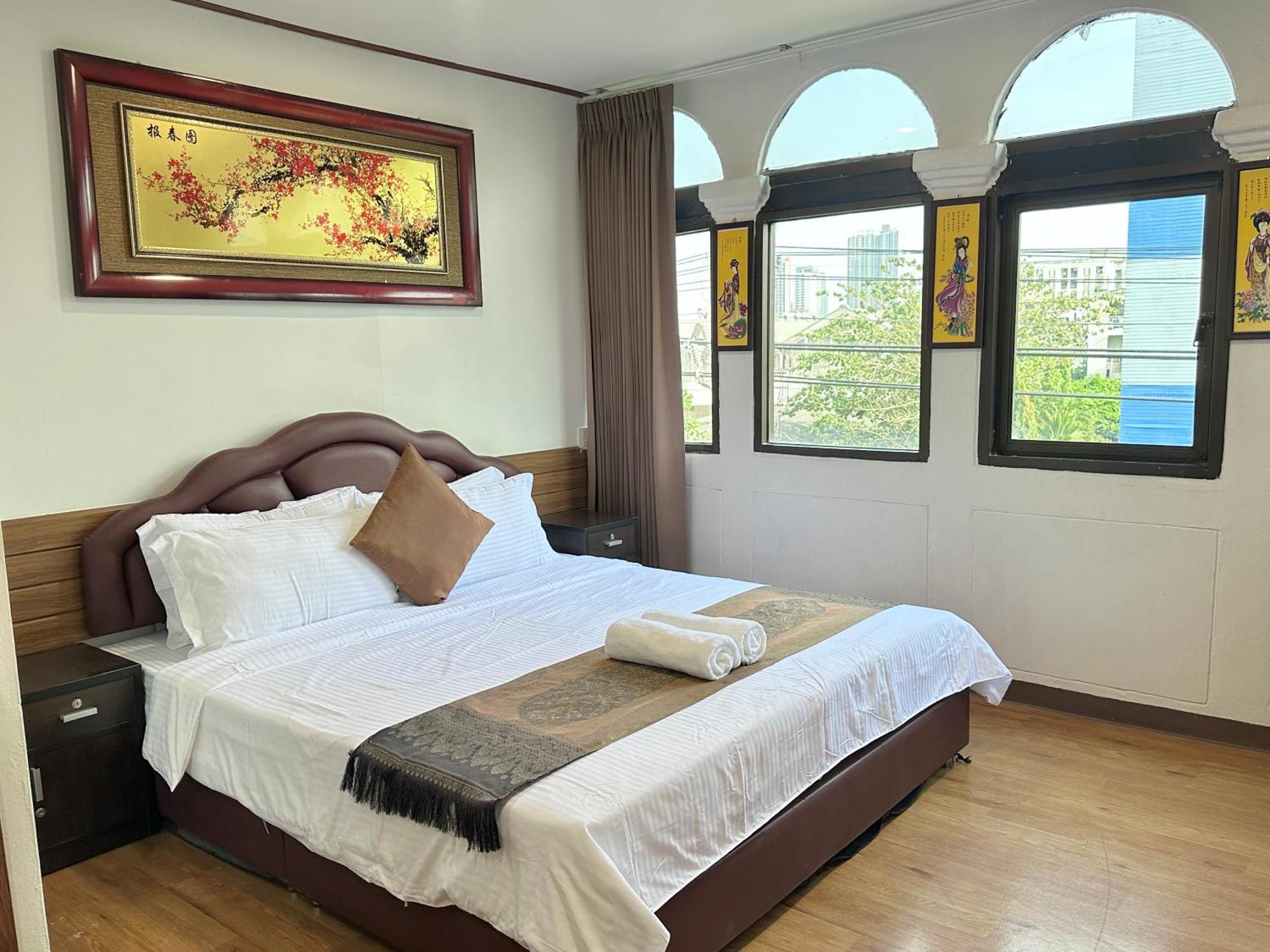 Longzhu Hotel