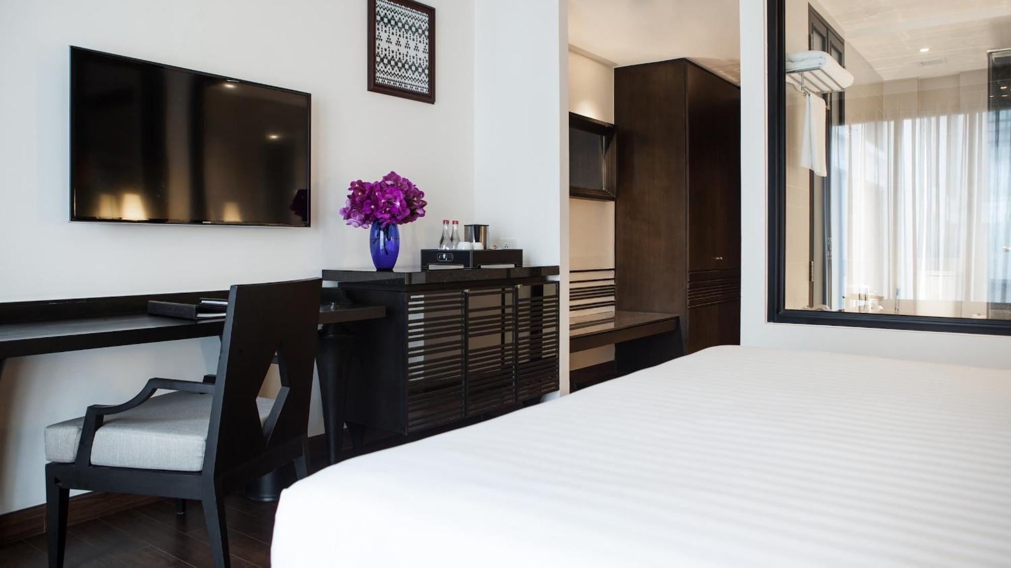 M\u00f6venpick Sukhumvit 15 Bangkok