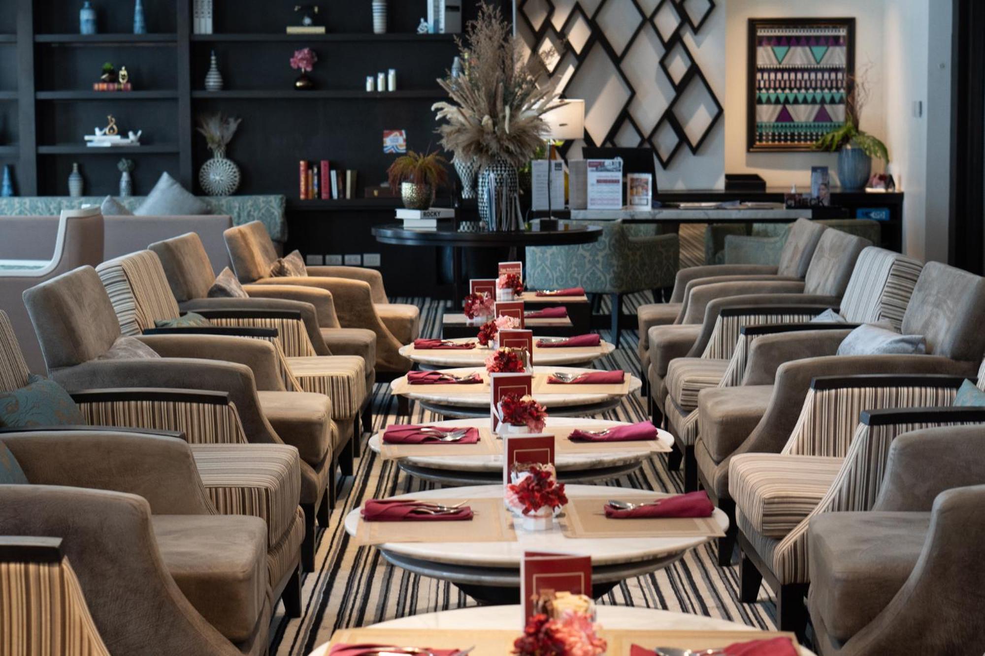 M\u00f6venpick Sukhumvit 15 Hotel 5*