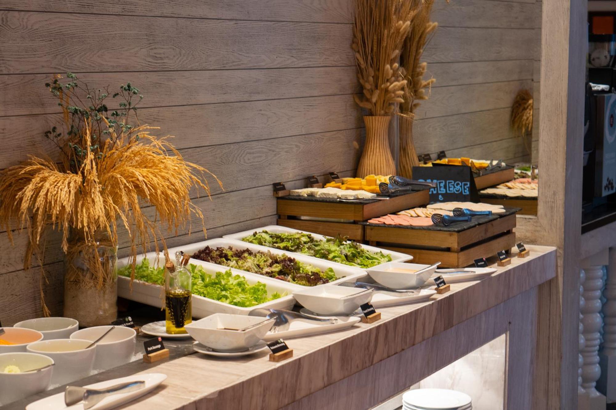 M\u00f6venpick Sukhumvit 15 Bangkok