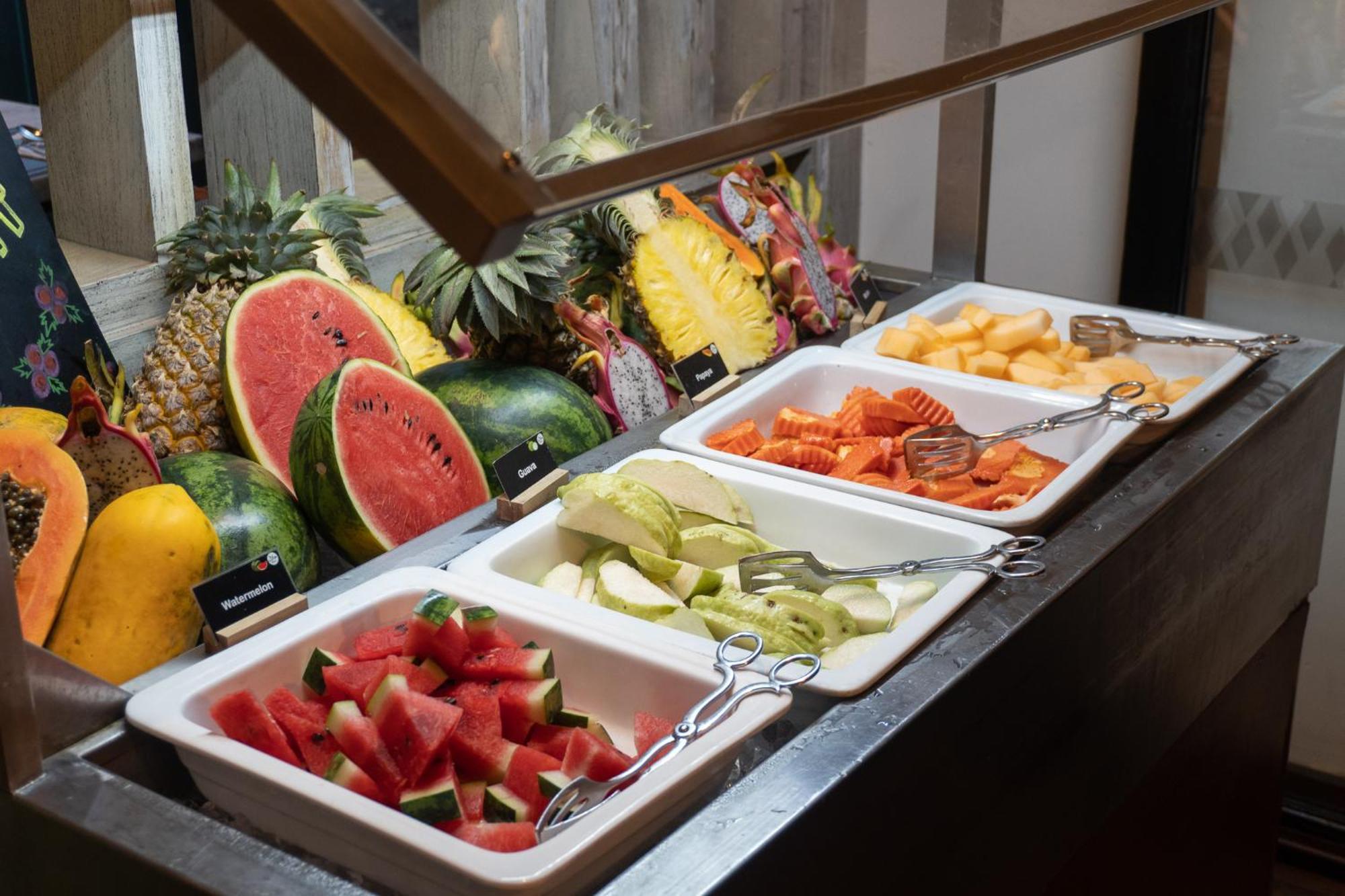 M\u00f6venpick Sukhumvit 15