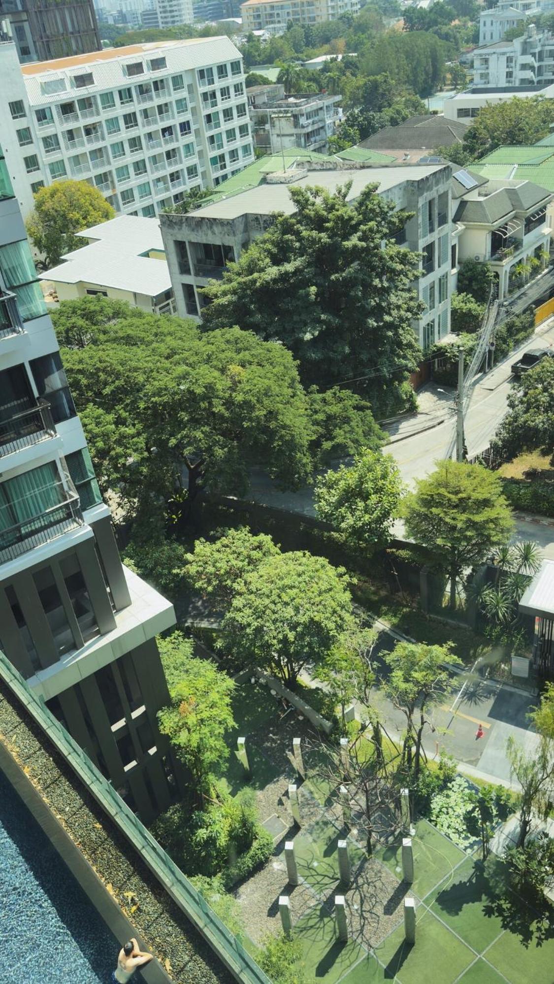 Luxurious Downtown With Train Access Bts Apartment Bangkok