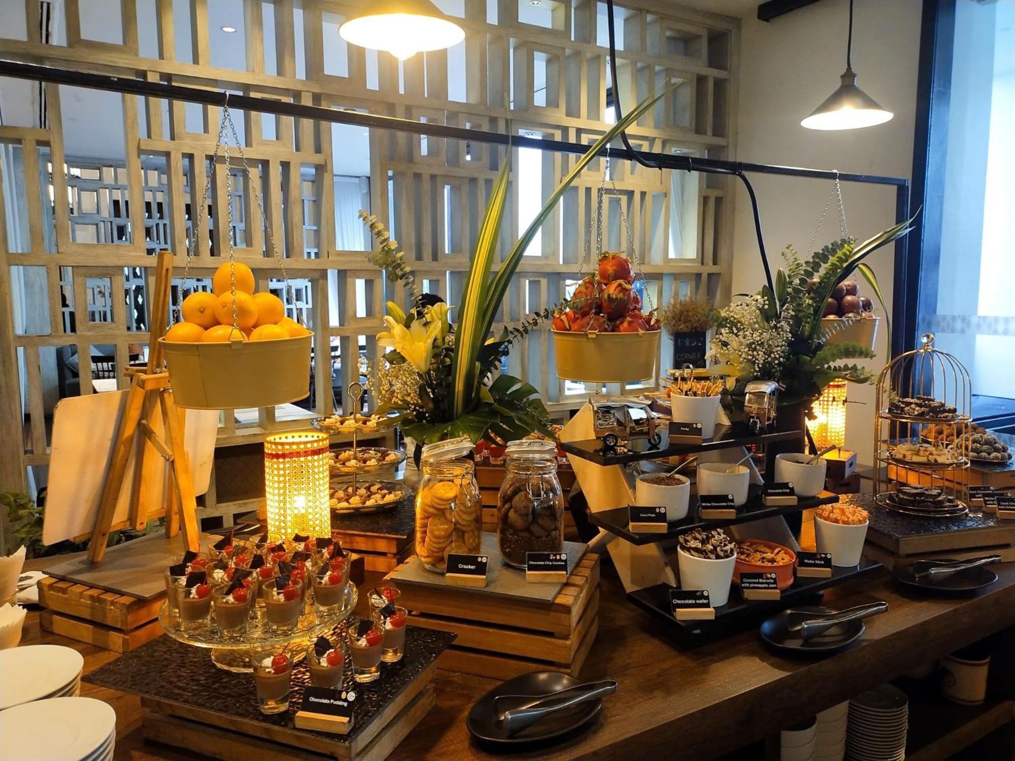 M\u00f6venpick Sukhumvit 15 5*