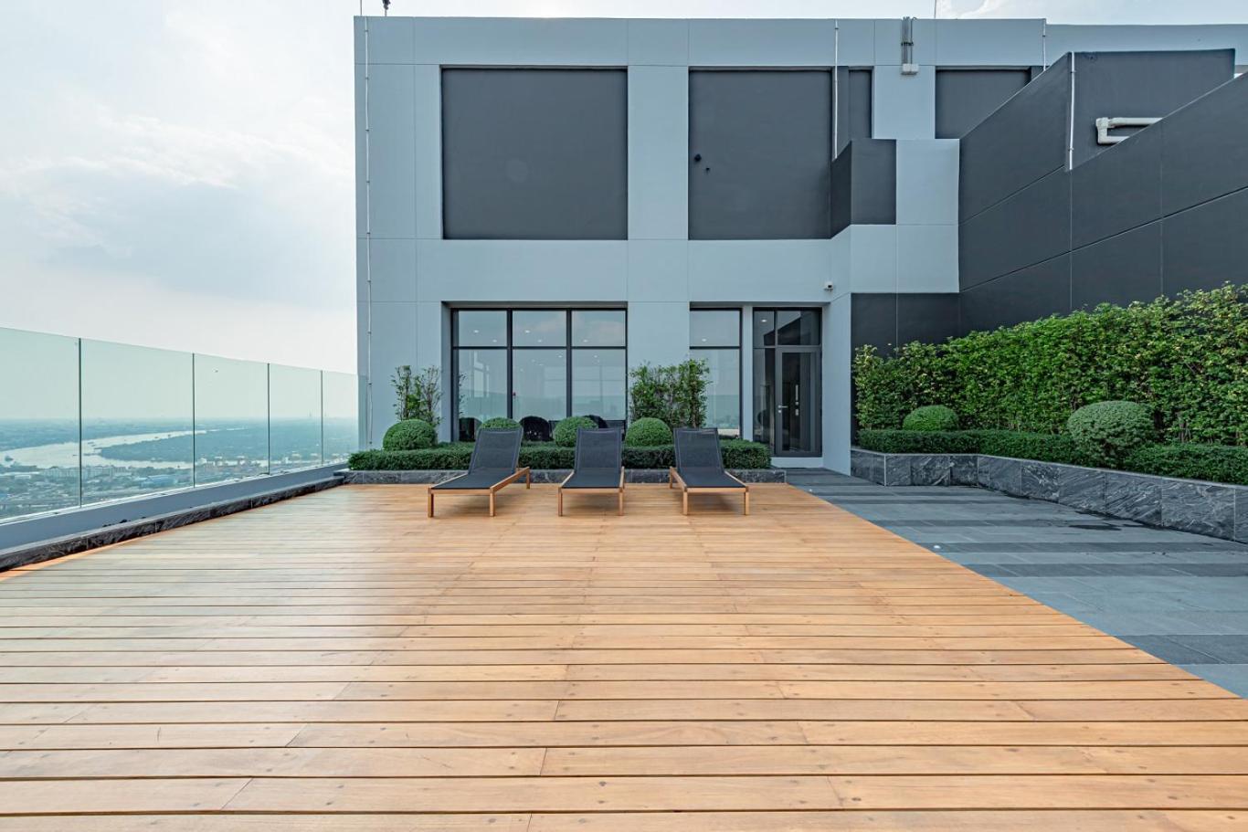 On Nut Duplex With Views, 5-minute Walk To Bts, Ideal Long *