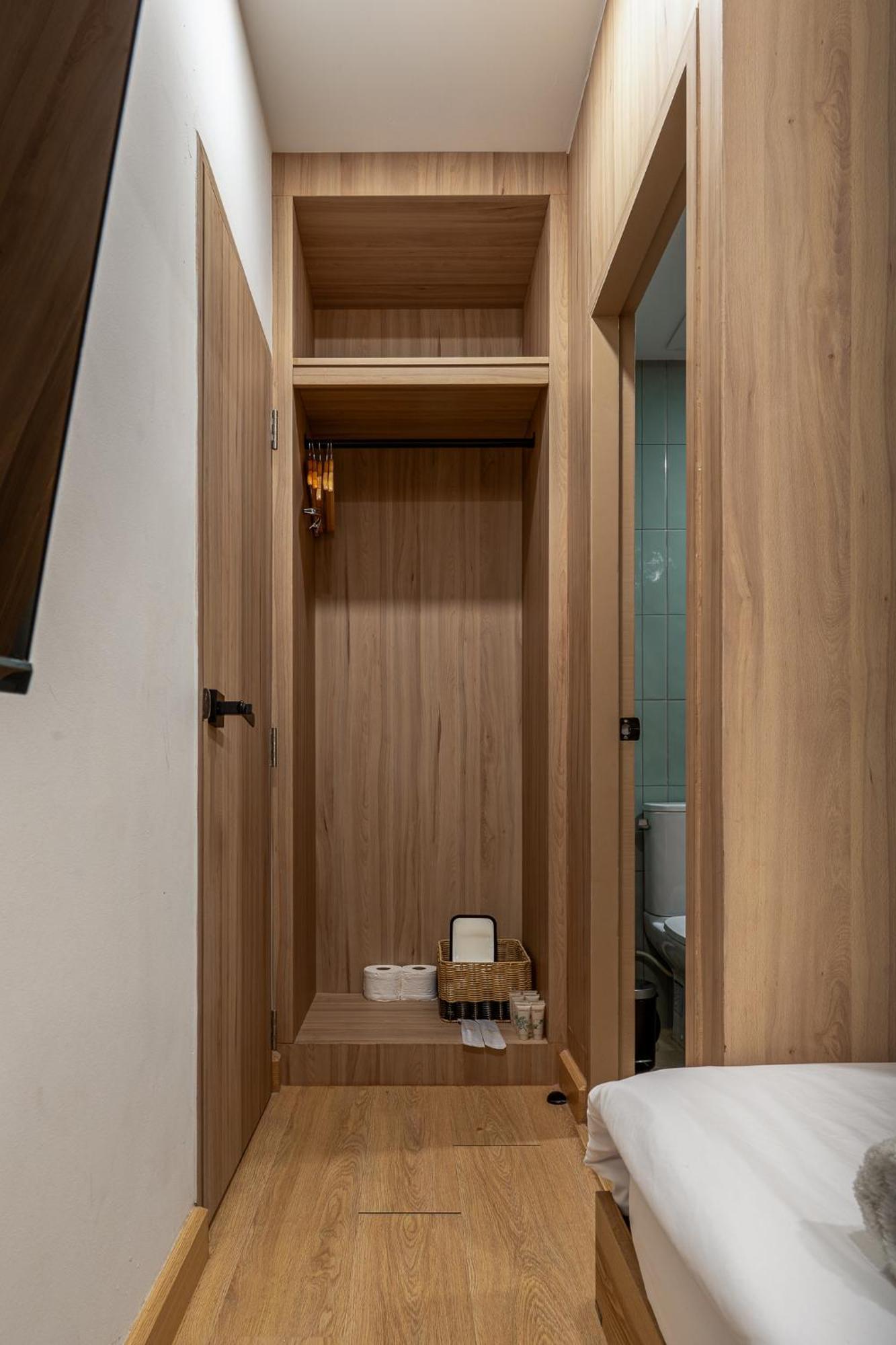 Căn hộ 2 Bed 2 Bath / Luxury / 1 Min Walk To Bts Asok Bangkok