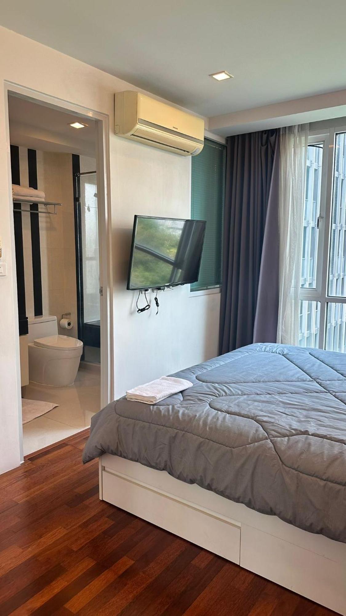 Spacious Sukhumvit Near Emquartier Căn hộ Bangkok