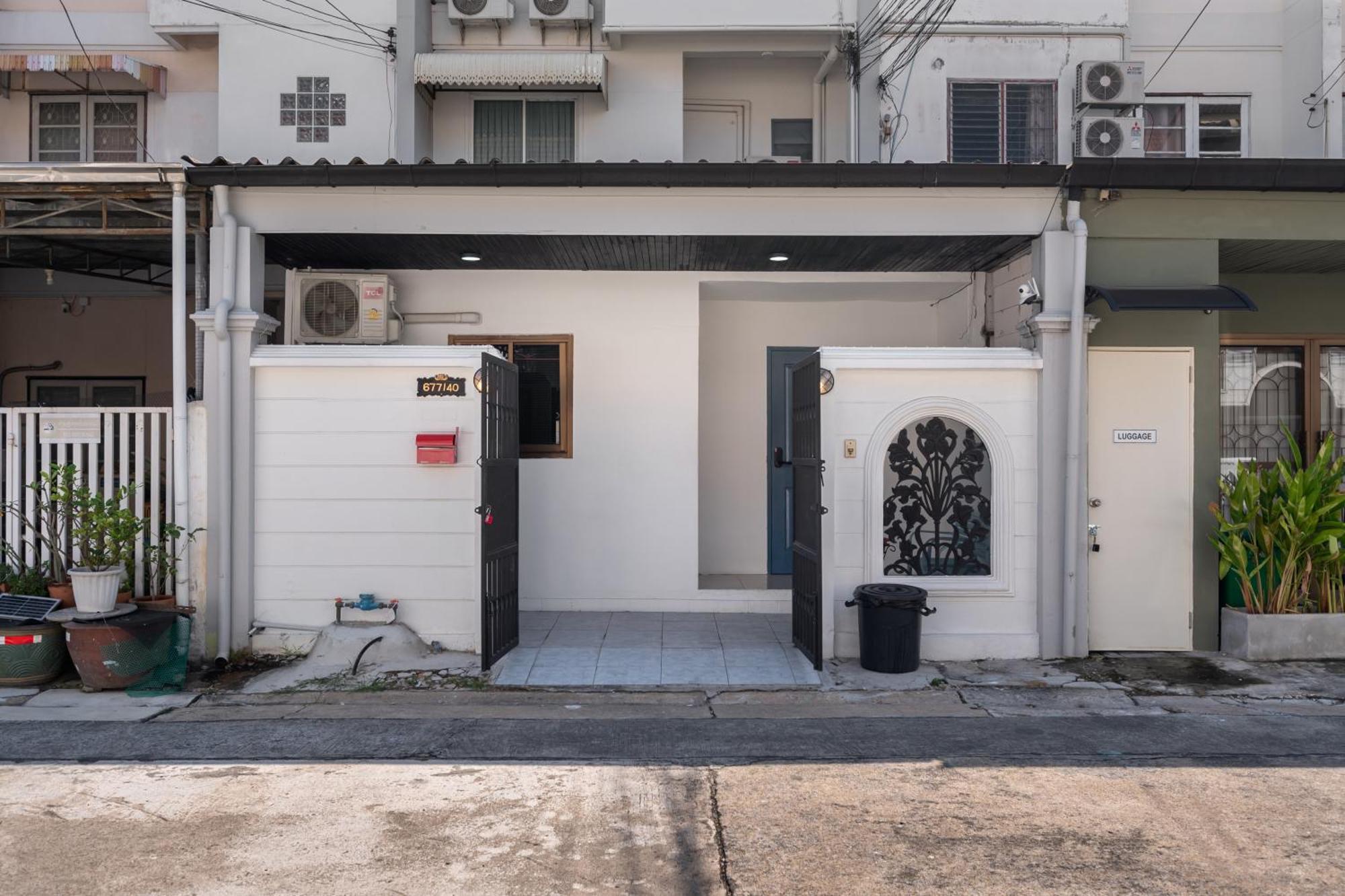 Rb01 Chatuchak, Netflix, Speednet, Bts,mrt, 10pax Holiday home Bangkok