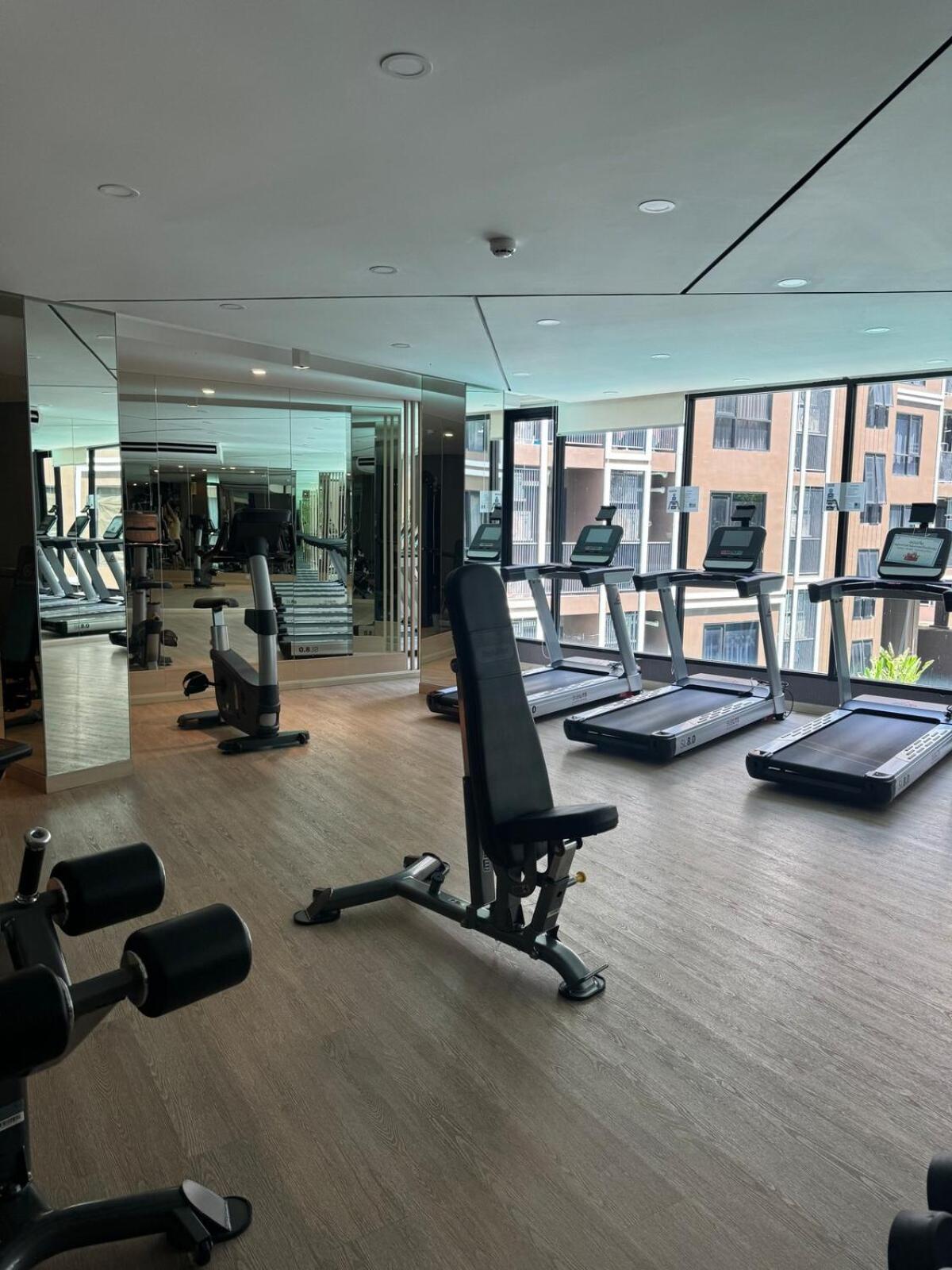 1 Bedroom - Sathorn Serenity Residences With Pool And Gym Apartment Bangkok