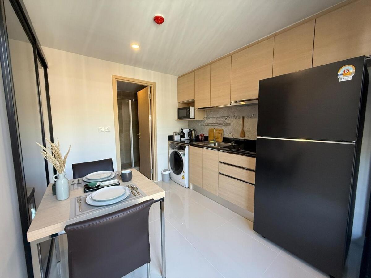 1 Bedroom - Sathorn Serenity Residences With Pool And Gym Apartment Bangkok