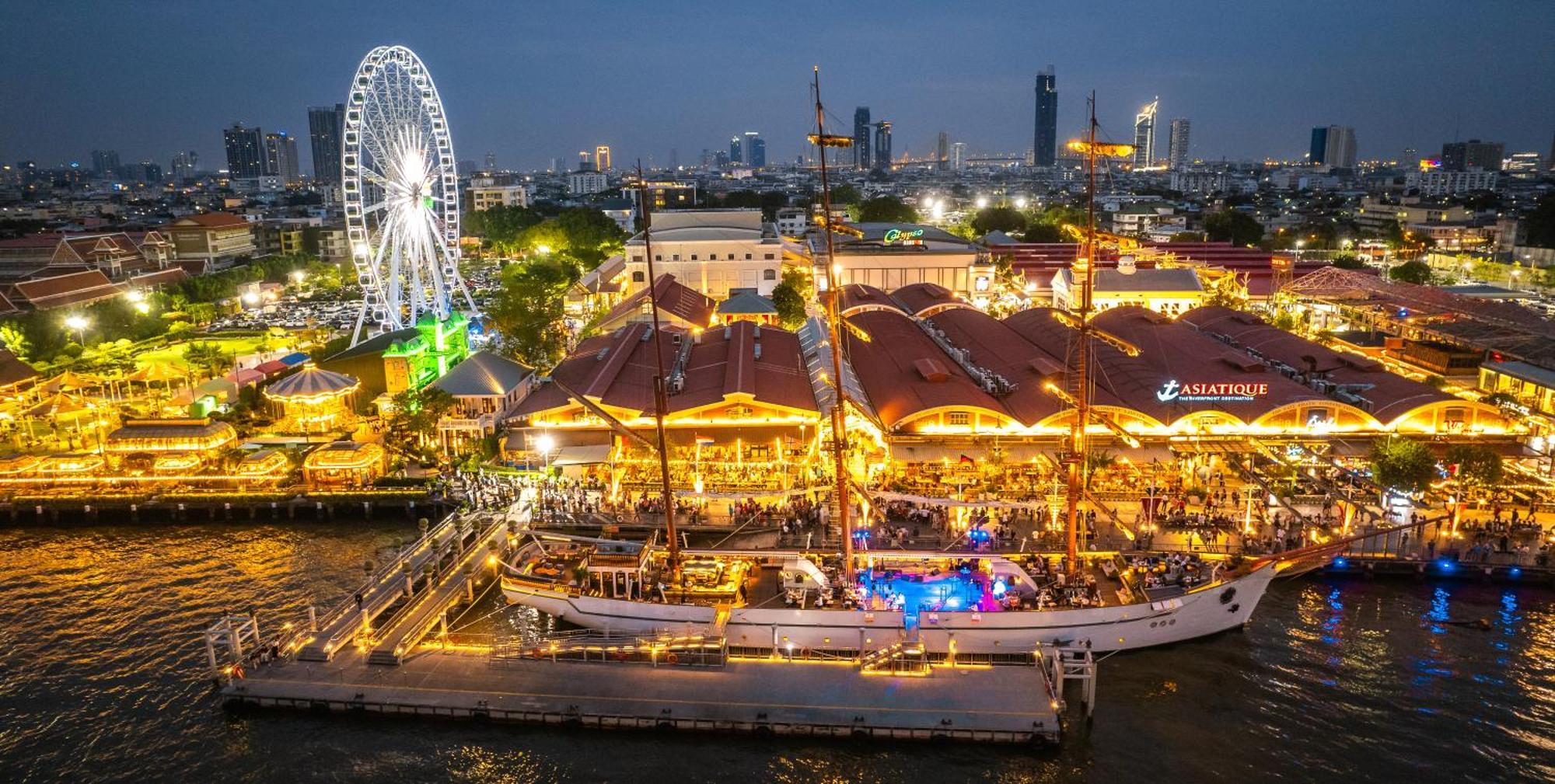 Hotell Crowne Plaza Lumpini Park By Ihg Bangkok