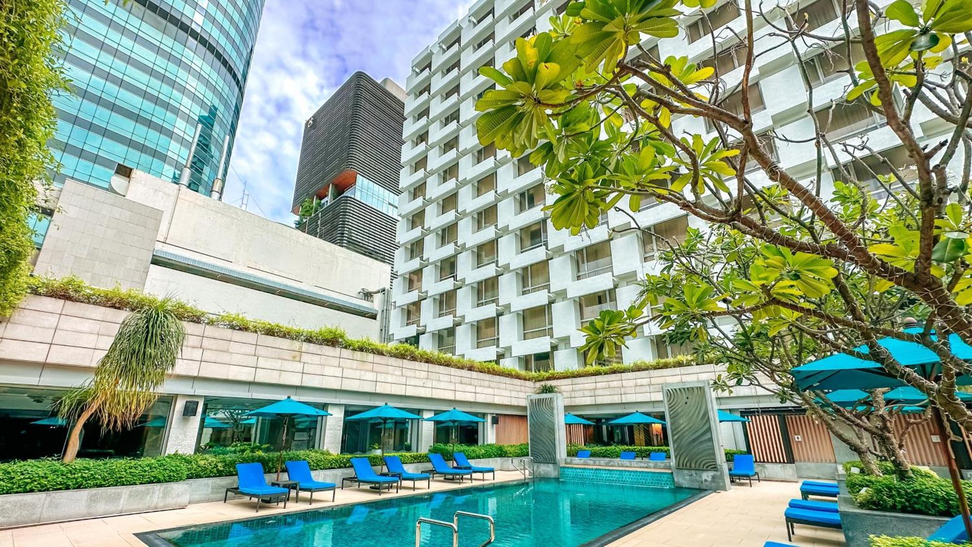 By Ihg Hotell