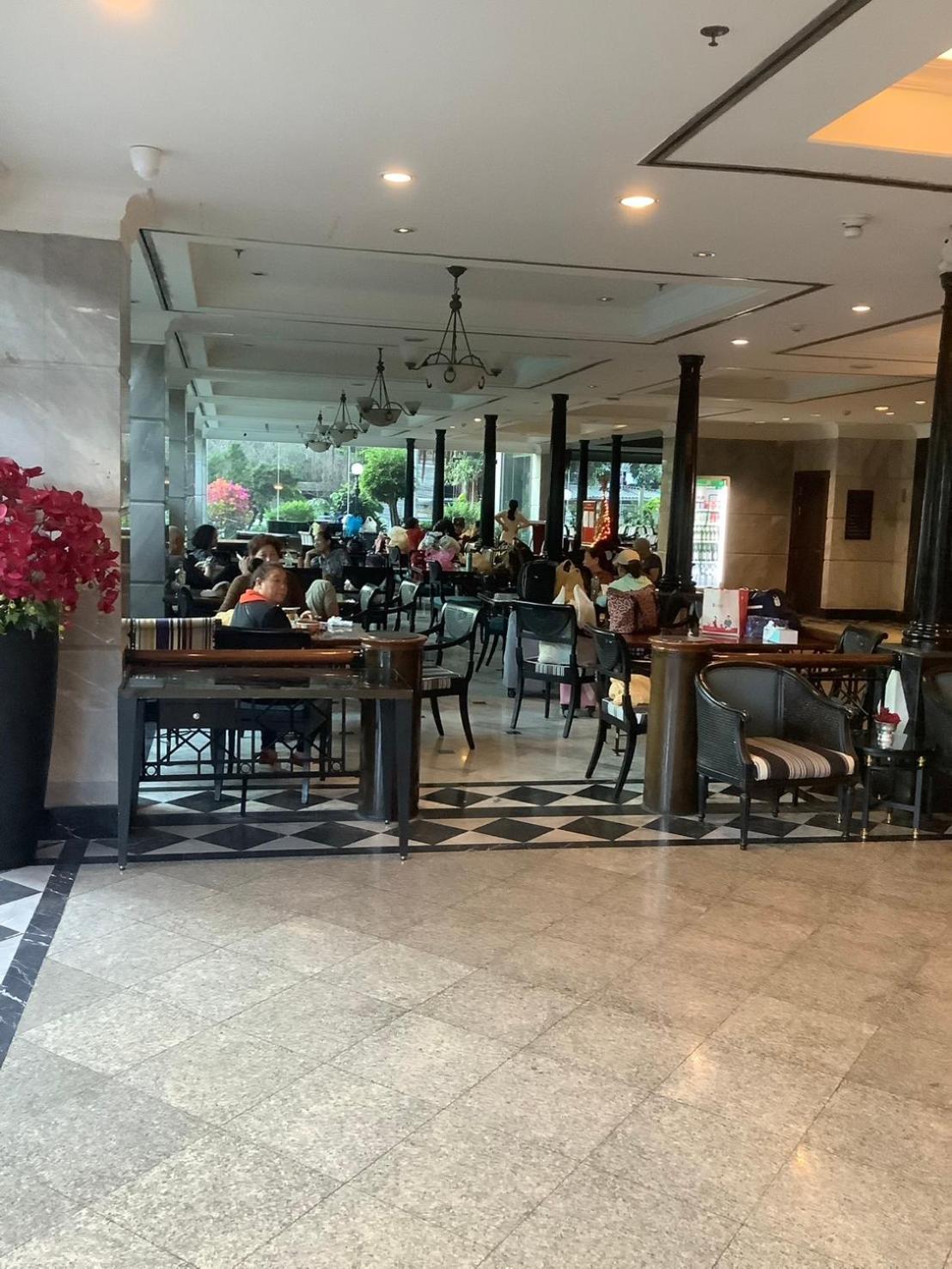 Witz Ramkhamhaeng Khách sạn 5*
