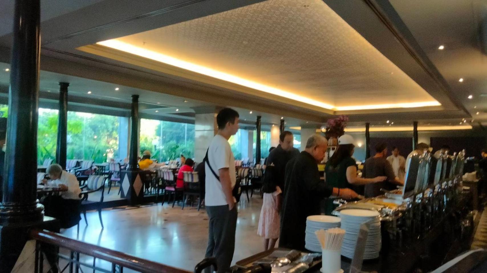 Witz Ramkhamhaeng Khách sạn 5*