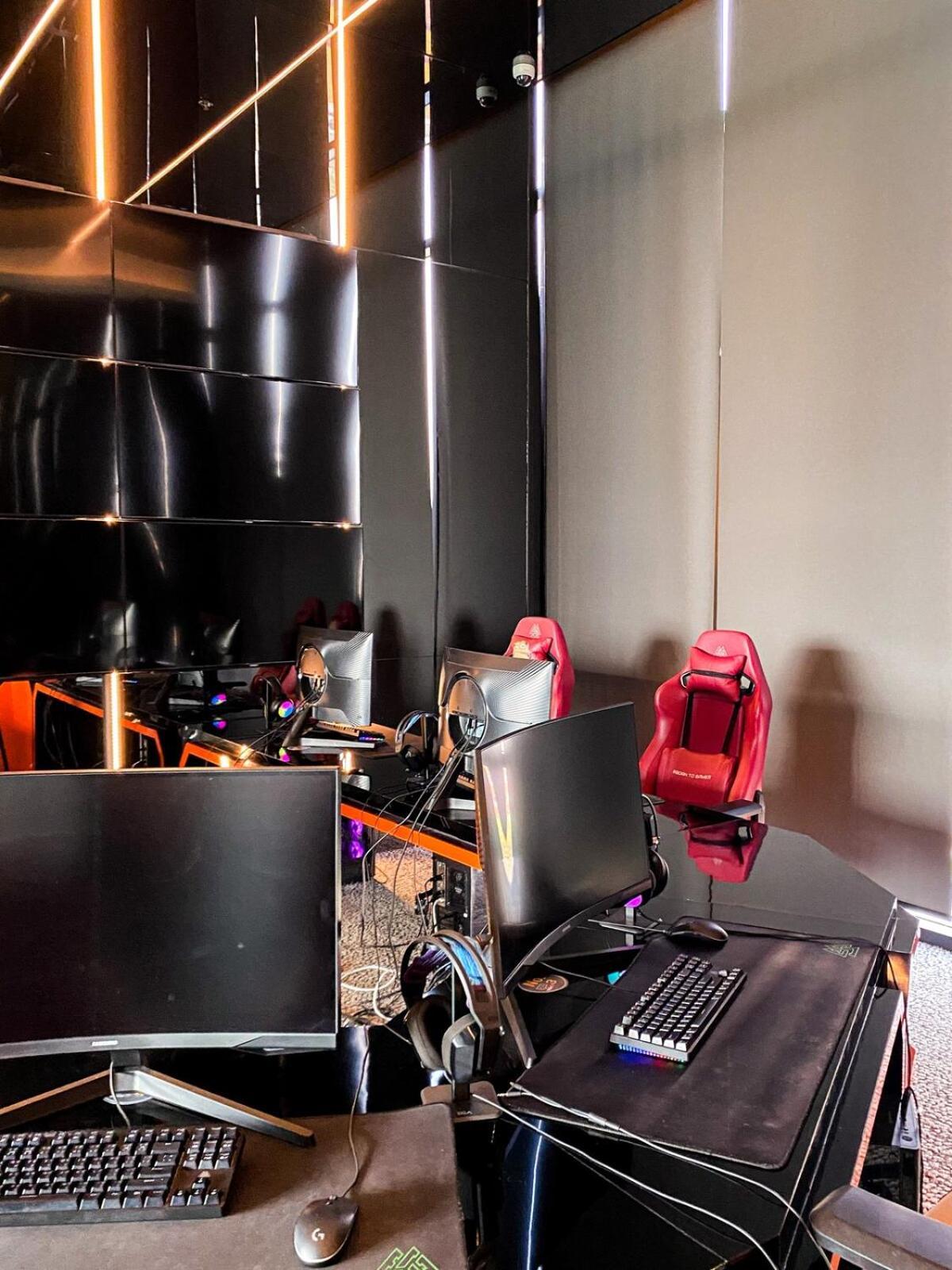 Leilighet Luxury High Floor With Amenities - Gym, Sauna, Rooftop Garden, Cinema Theater