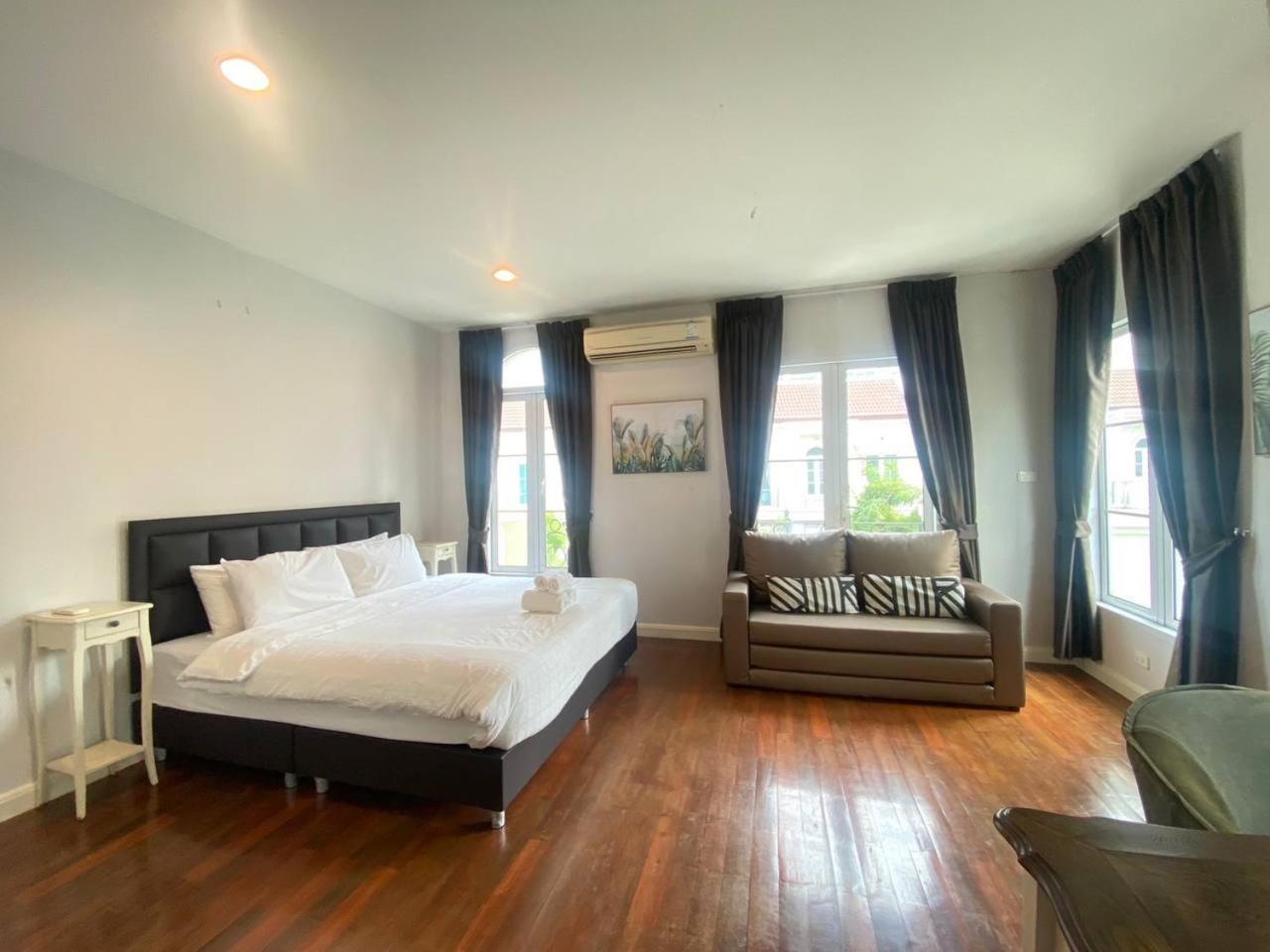 3 Bedroom Spacious In Downtown Near Mrt Bts Asok Station Casa de férias Bangkok