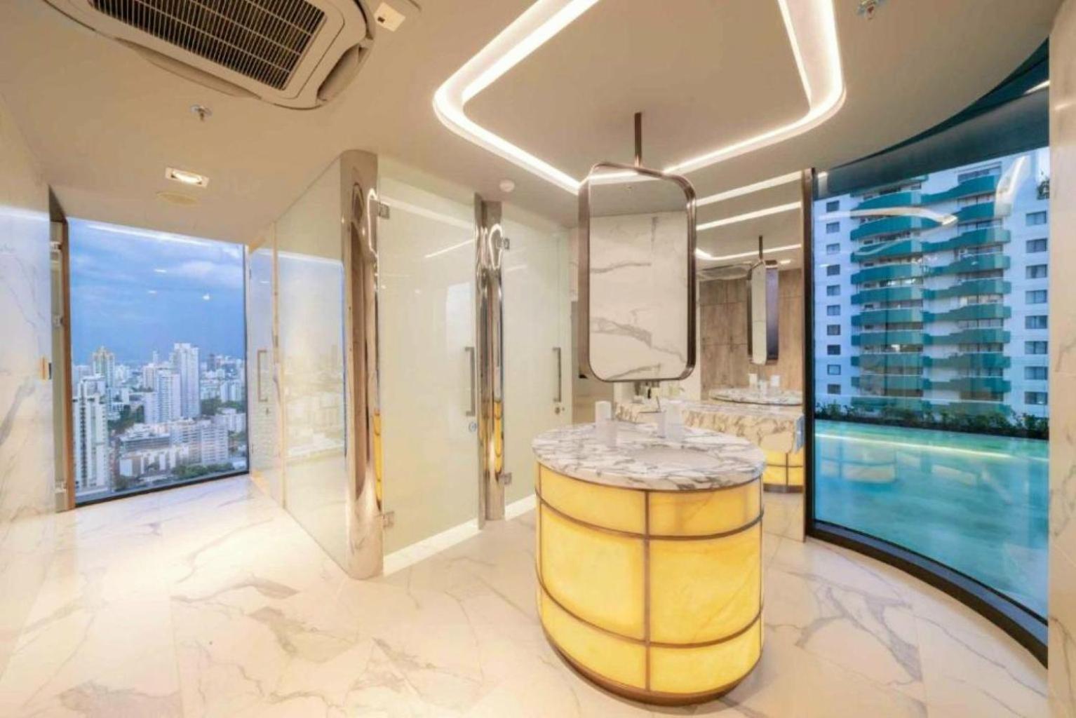 Luxury Sukhumvit Asoke Nana 65 Sqm Sleeps 4 Appartement Bangkok