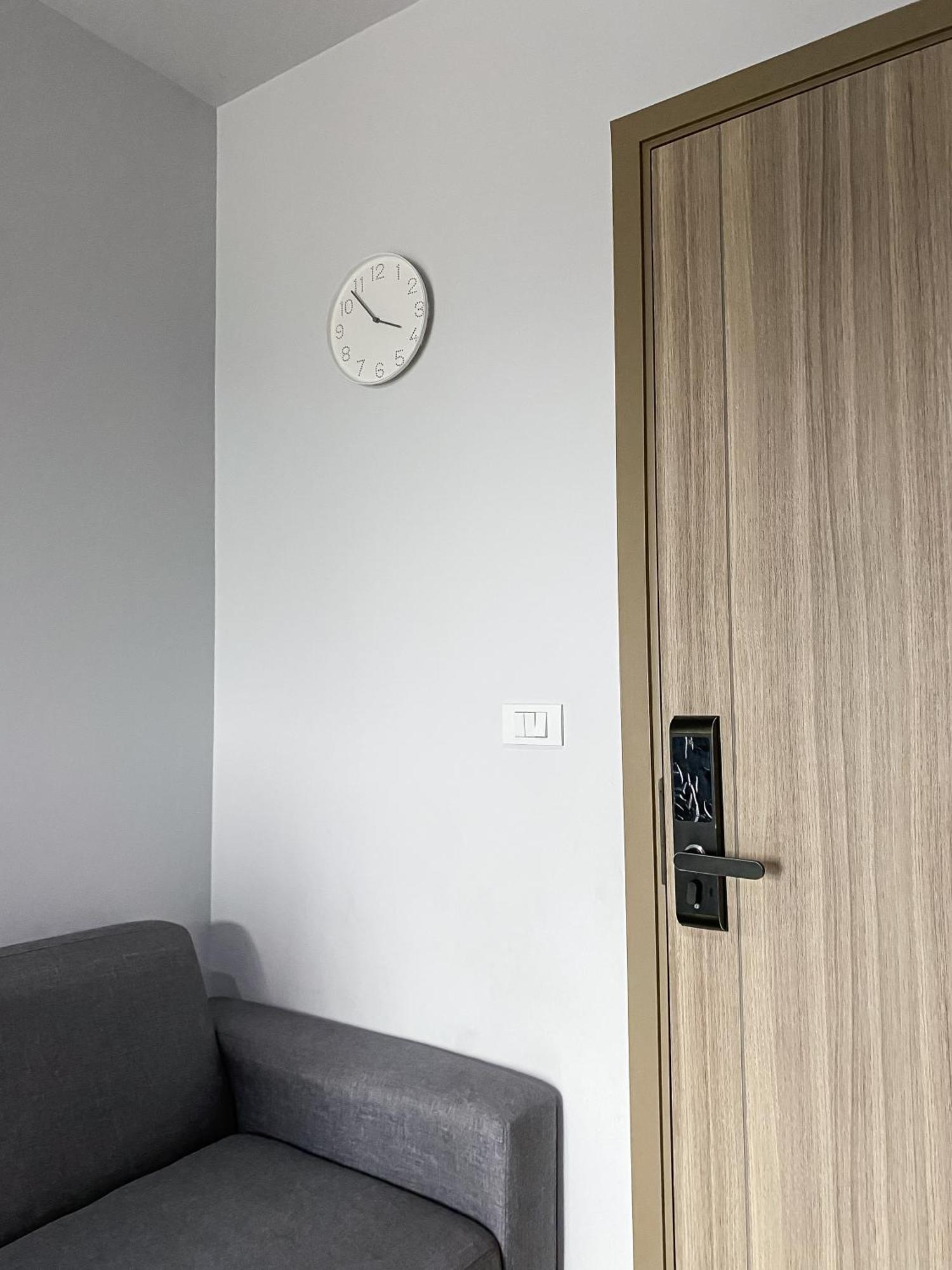Luxury High Floor With Amenities - Gym, Sauna, Rooftop Garden, Cinema Theater