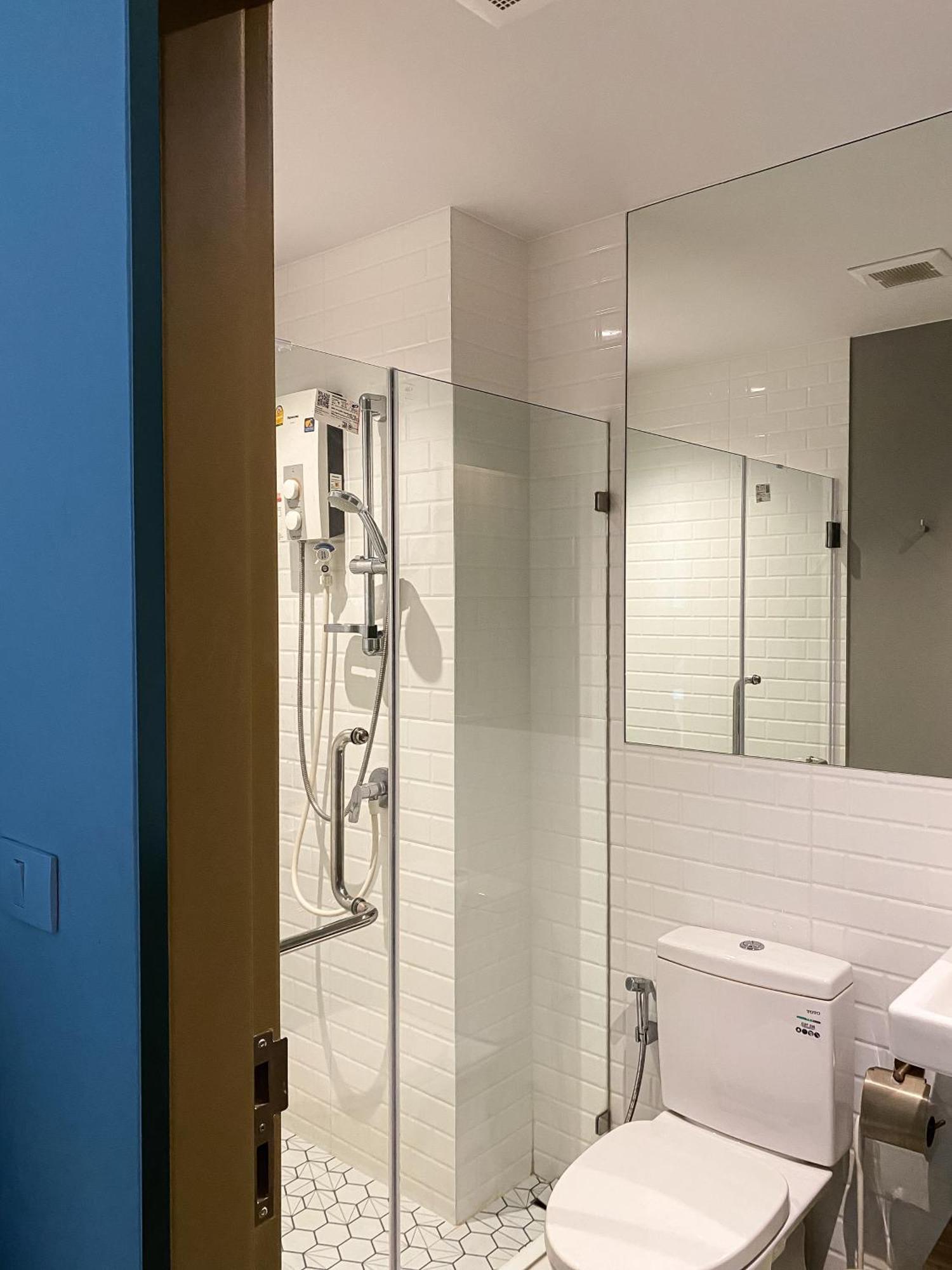 Luxury High Floor With Amenities - Gym, Sauna, Rooftop Garden, Cinema Theater Leilighet