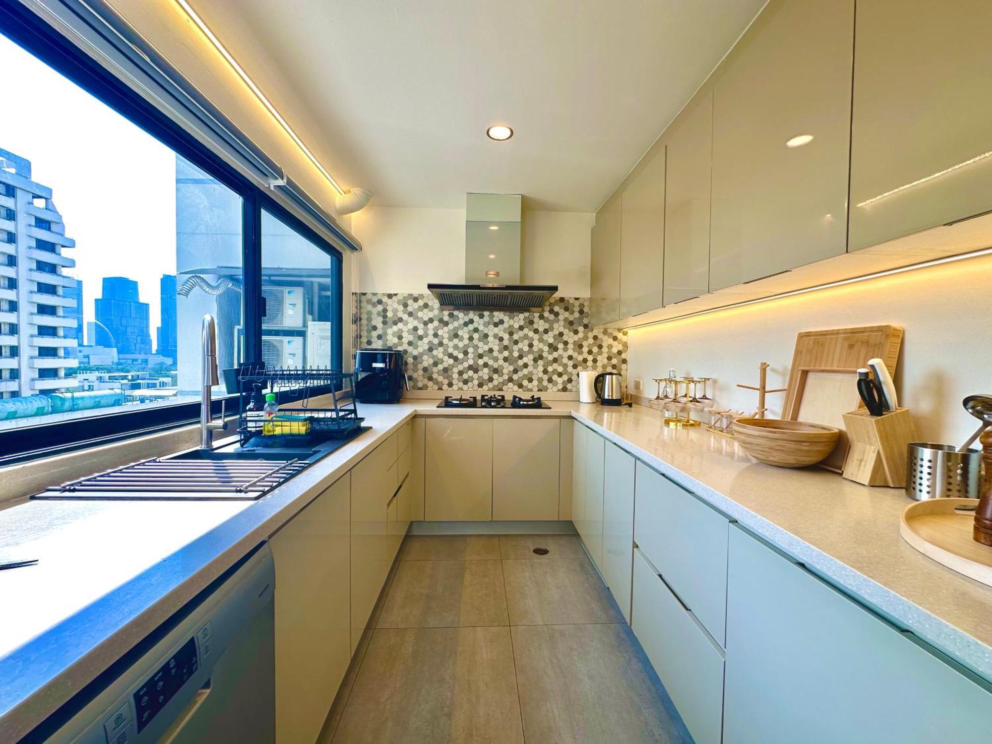 Apartment Luxury 3 Bedrooms In The Heart Of The *