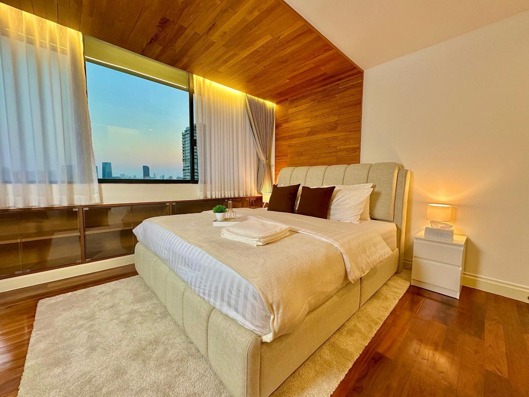 Luxury 3 Bedrooms In The Heart Of The Bangkok
