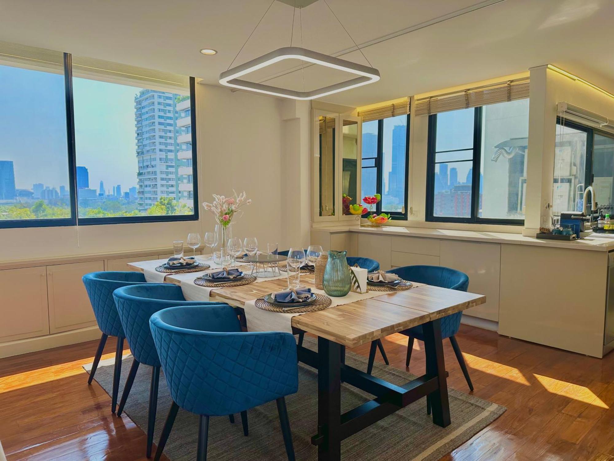Luxury 3 Bedrooms In The Heart Of The Apartment Bangkok