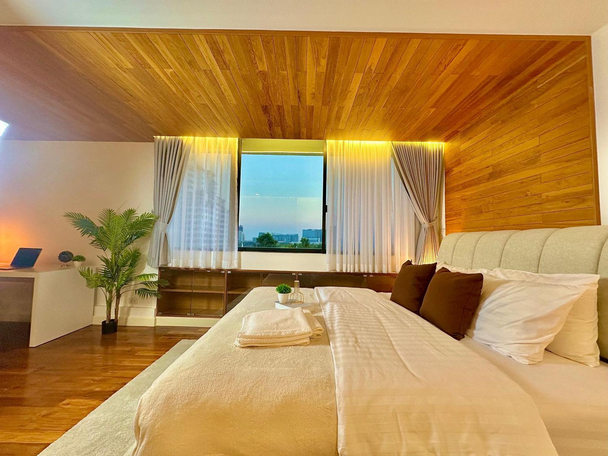 Luxury 3 Bedrooms In The Heart Of The Apartment