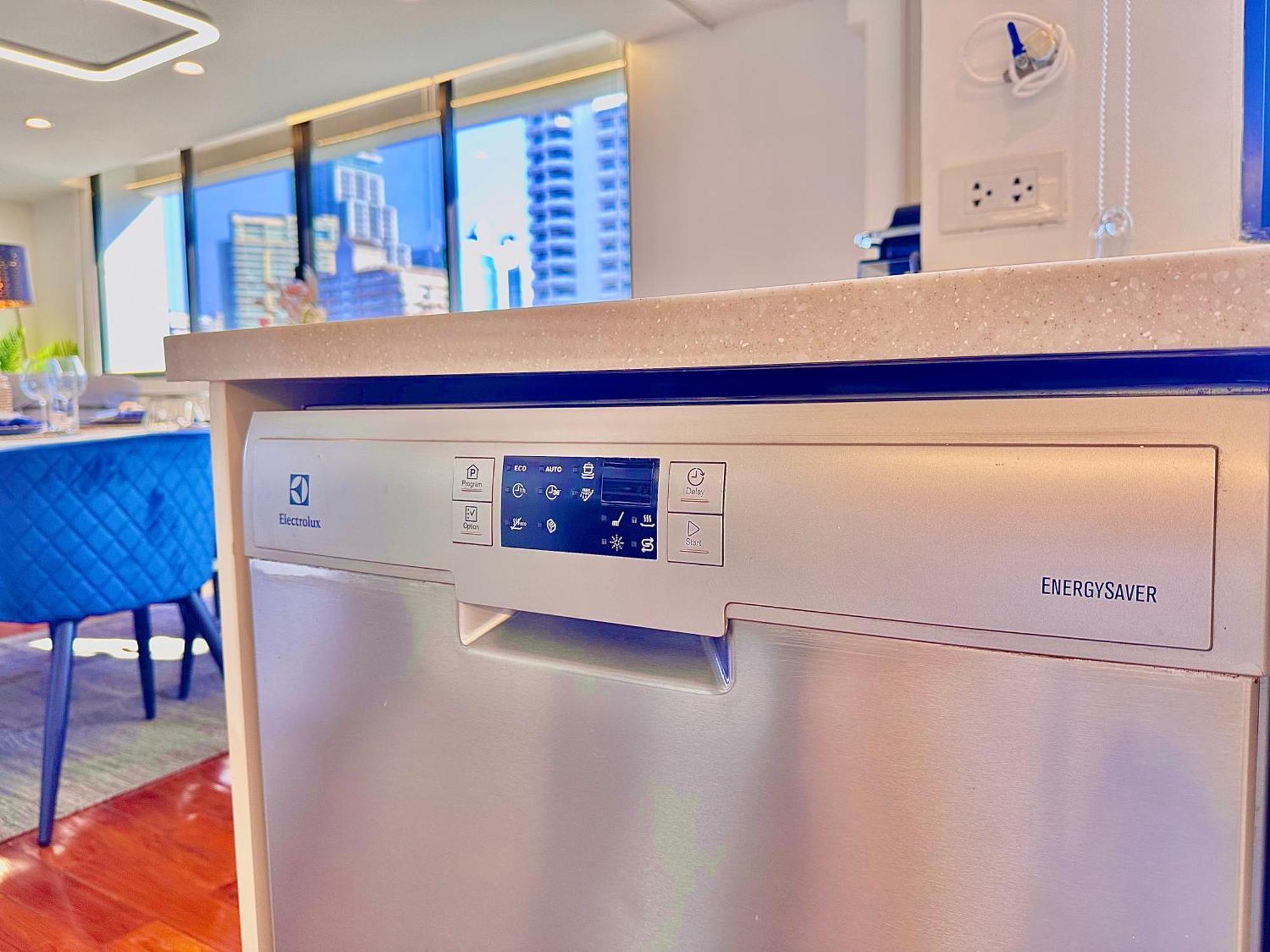 Luxury 3 Bedrooms In The Heart Of The Apartment Bangkok