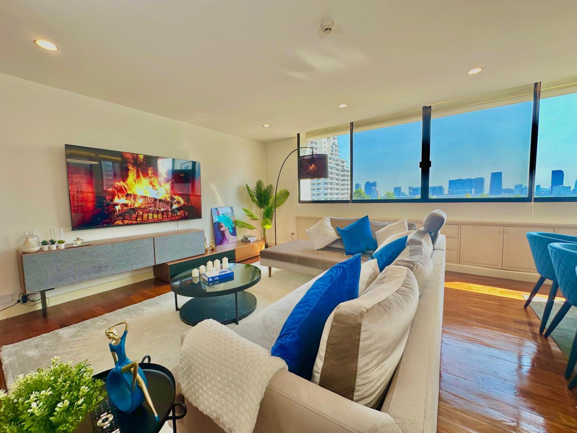 Luxury 3 Bedrooms In The Heart Of The Apartment