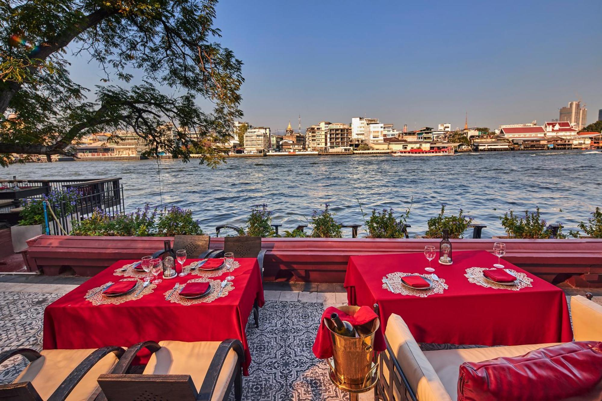 Hotel Amdaeng Riverside 4*