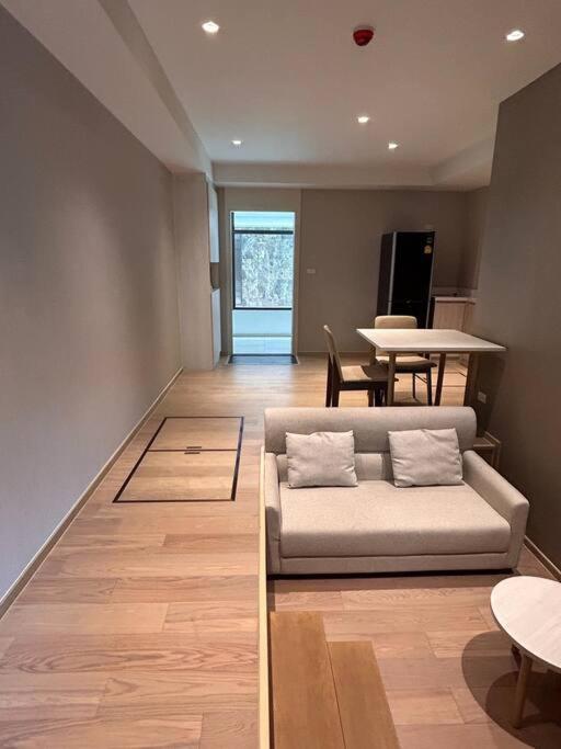 Apartment Bts Thonglor - Serene Japanese-style Haven, Onsen Bangkok