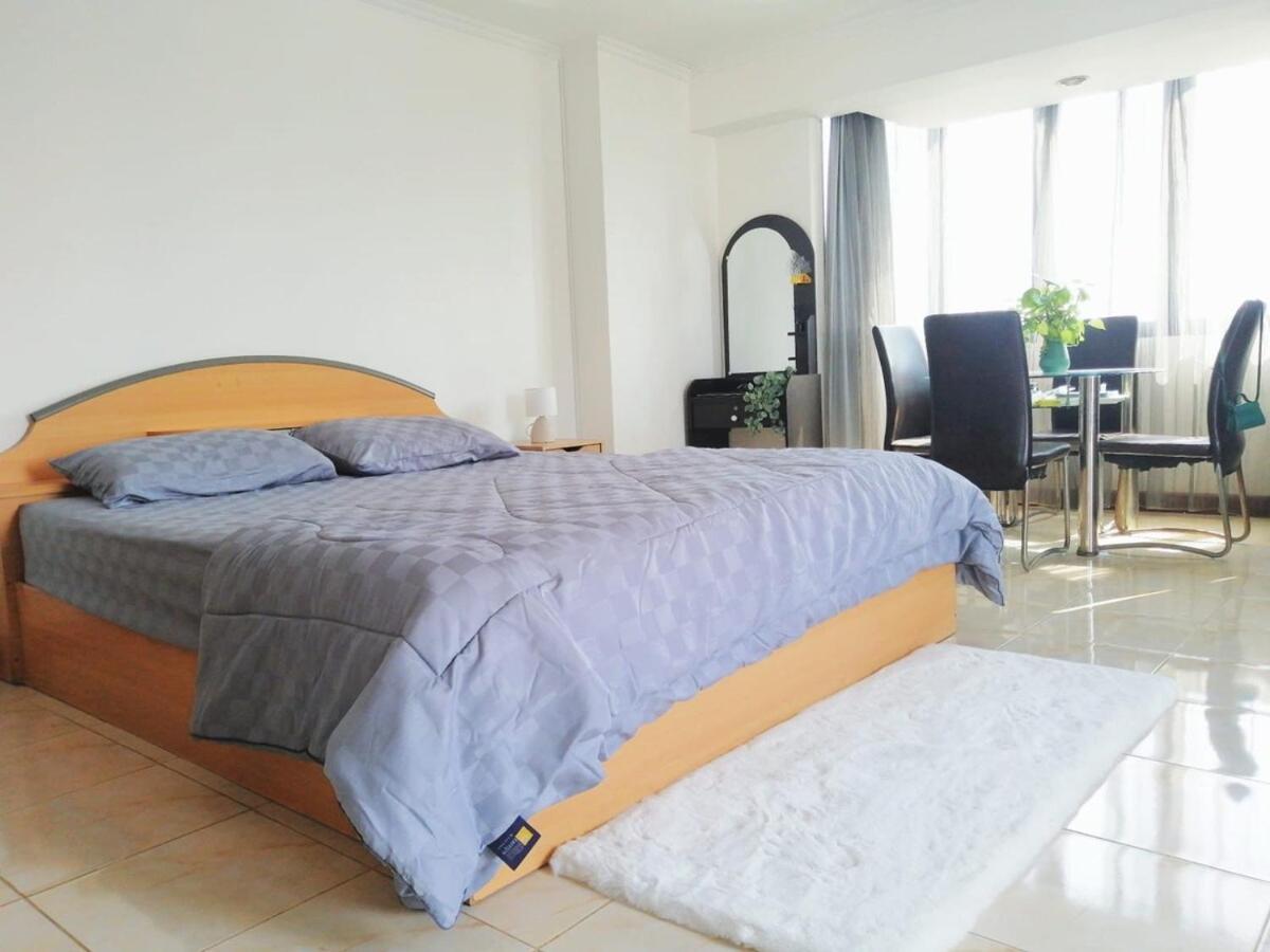 Apartment European Design With Stunning Sunset View Bangkok