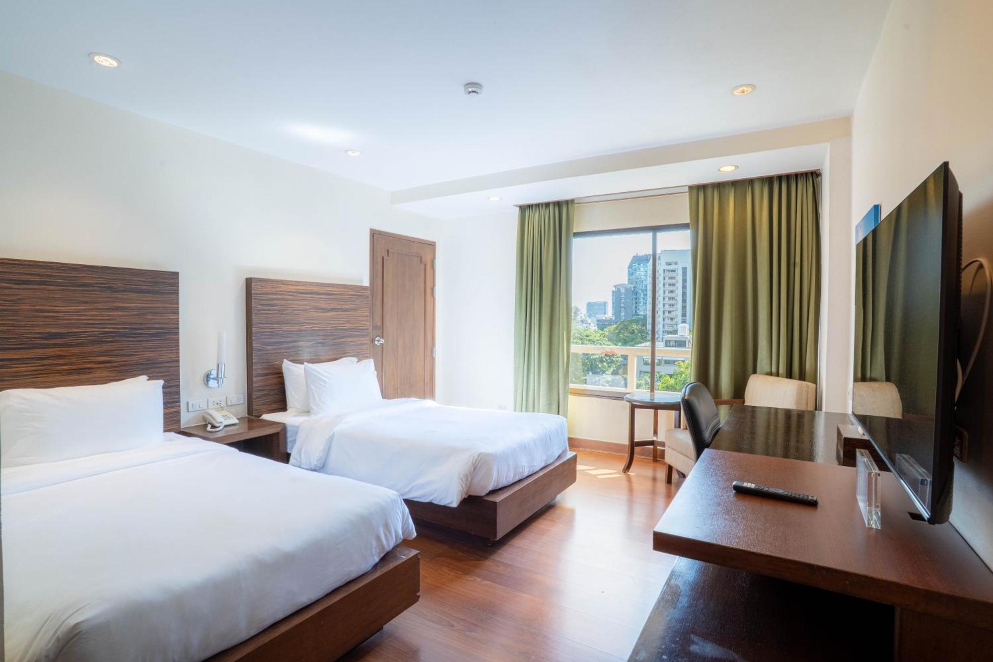 Hotel Journeyhub Sukhumvit 26, - Formely St Bangkok