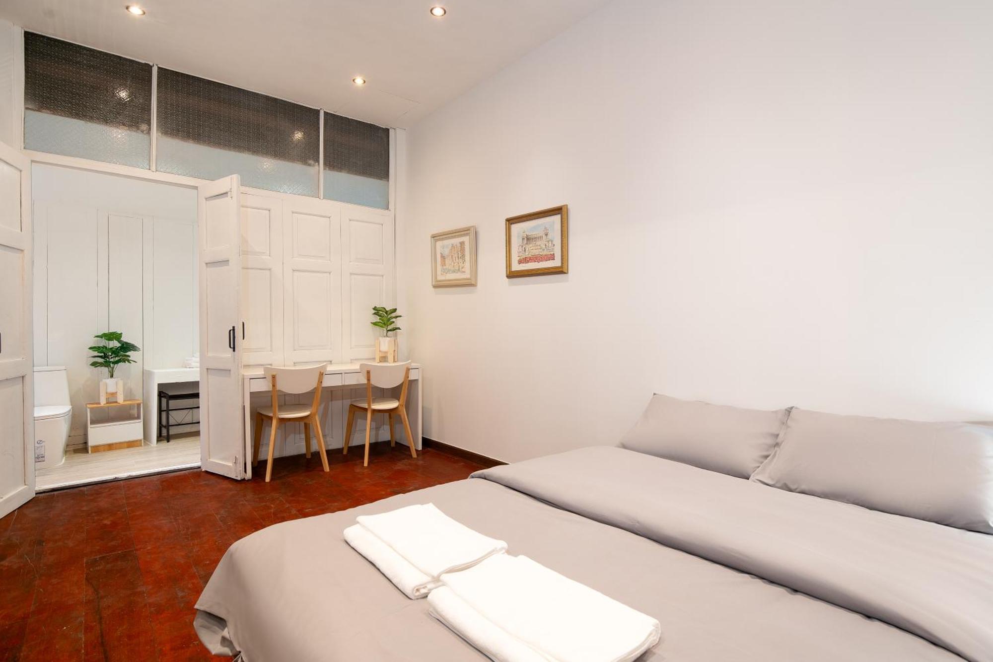 Rumah liburan Designer House Chao Phraya River - Oh Homes 12 *