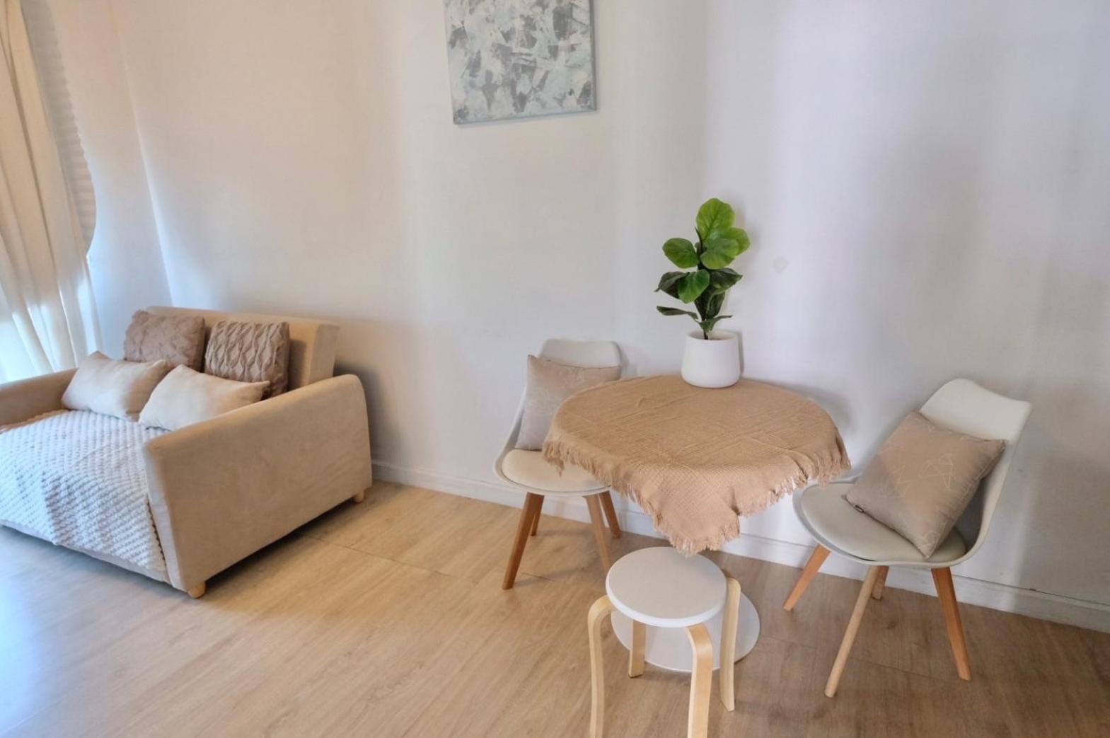 Pangsapuri 7min Bkk Airport - Free Pick Up - Malls Nearby *