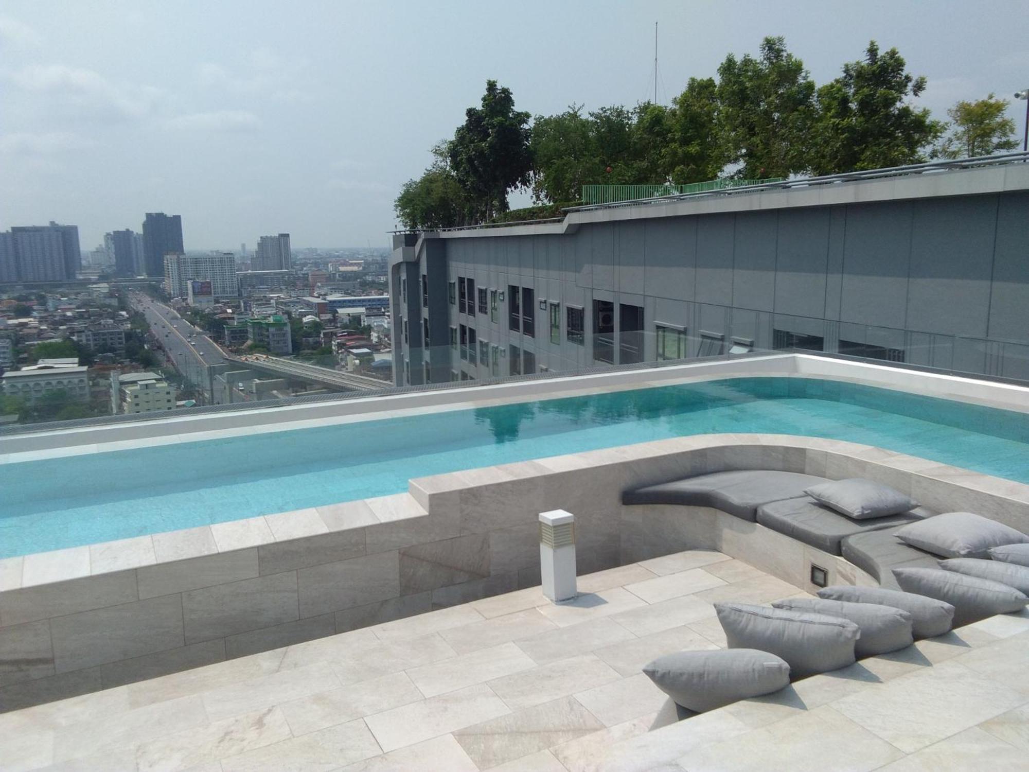Căn hộ Ideo Yai Near Thaphra Mrt Station Bangkok