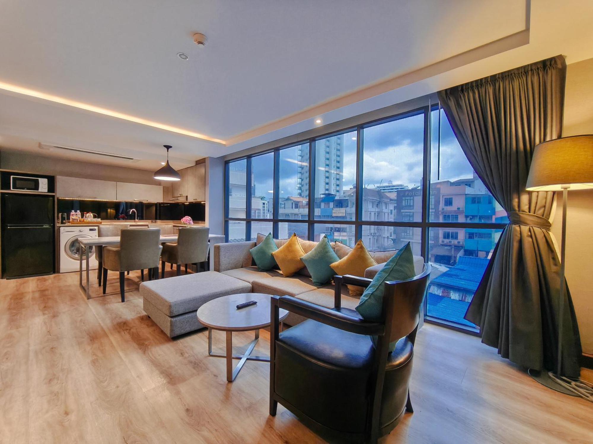 Citrus Sukhumvit 6 By Compass Hospitality Khách sạn