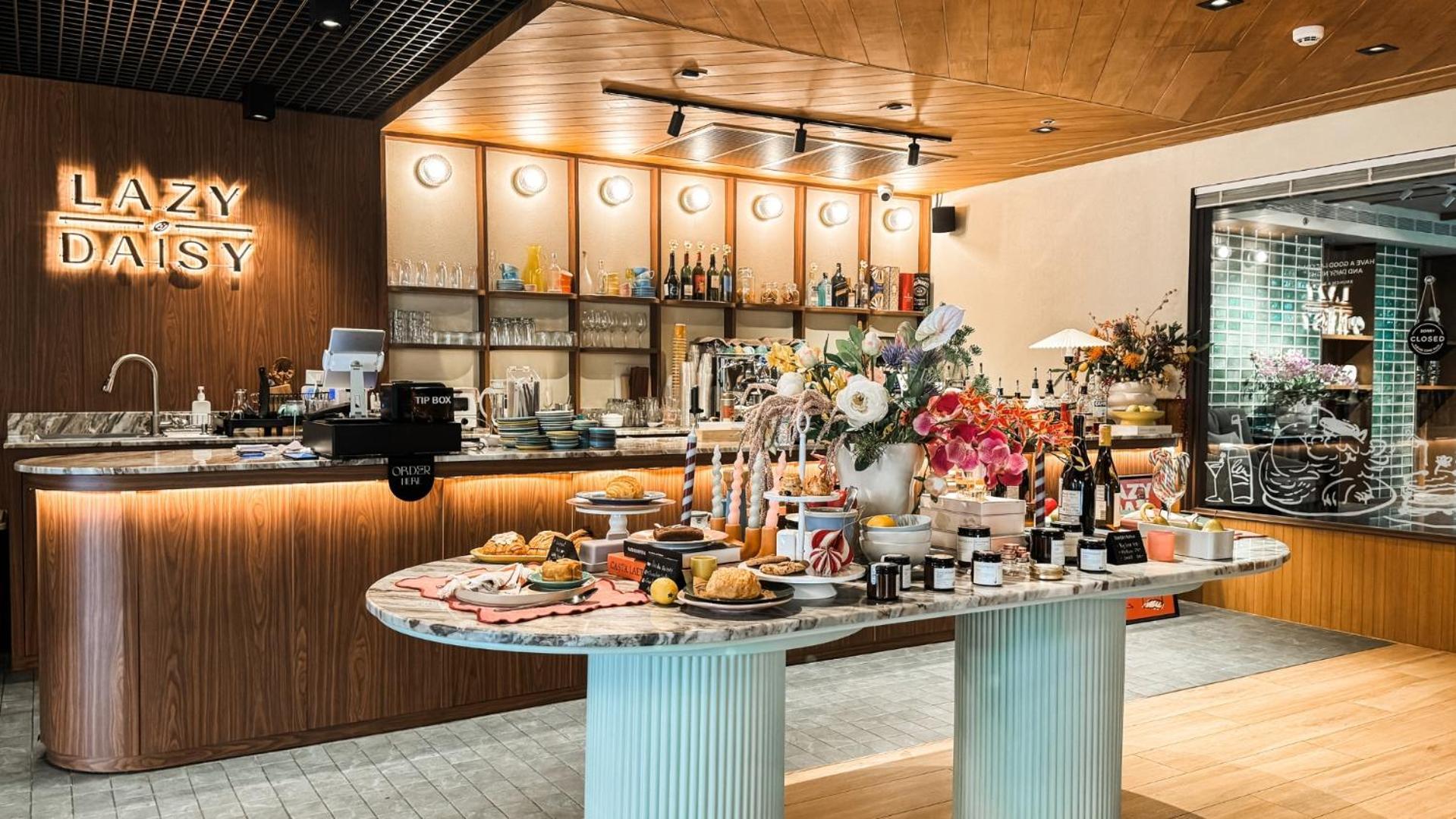 Gardina Asoke & - Sha Certified Hotell