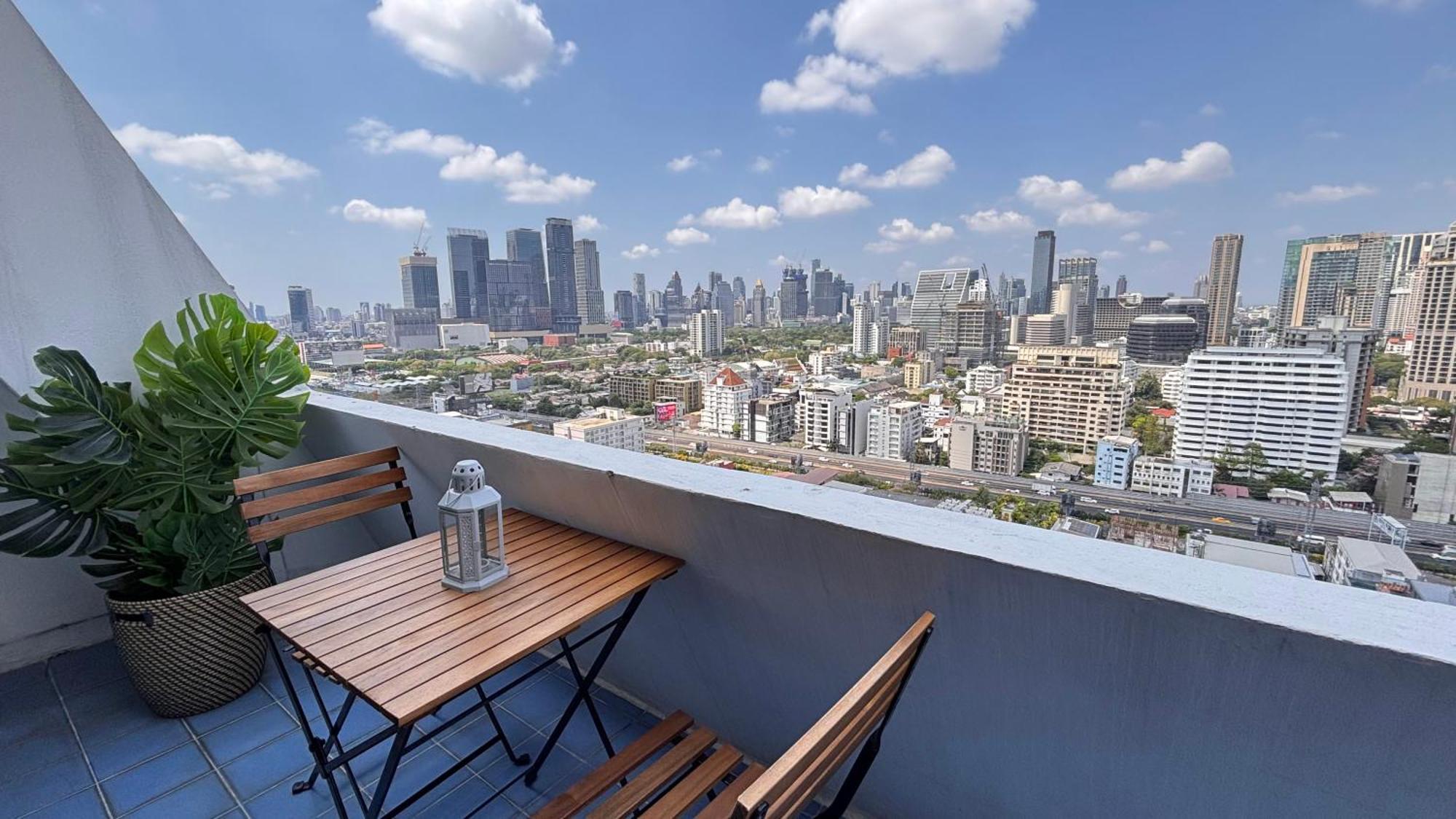 Apartment European Design With Stunning Sunset View *
