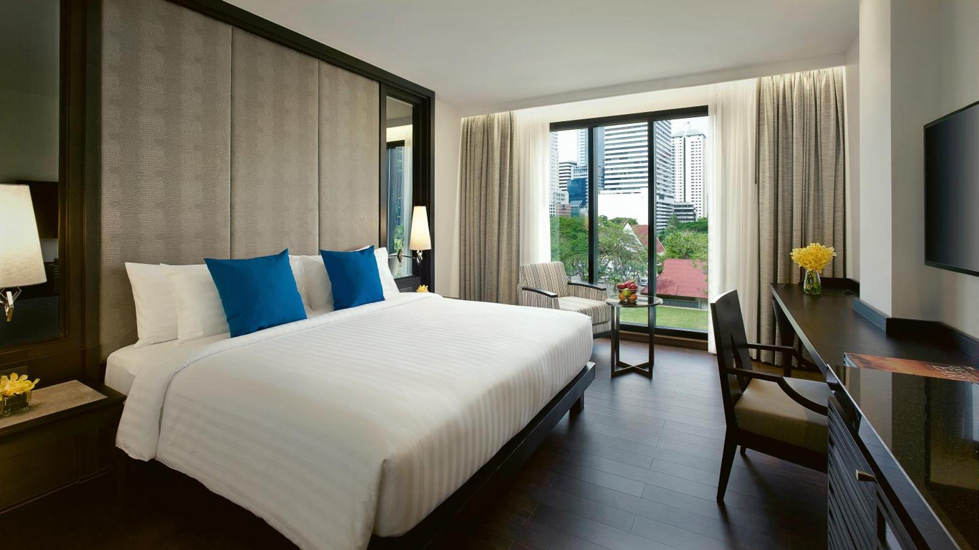 M\u00f6venpick Sukhumvit 15 Hotel 5*