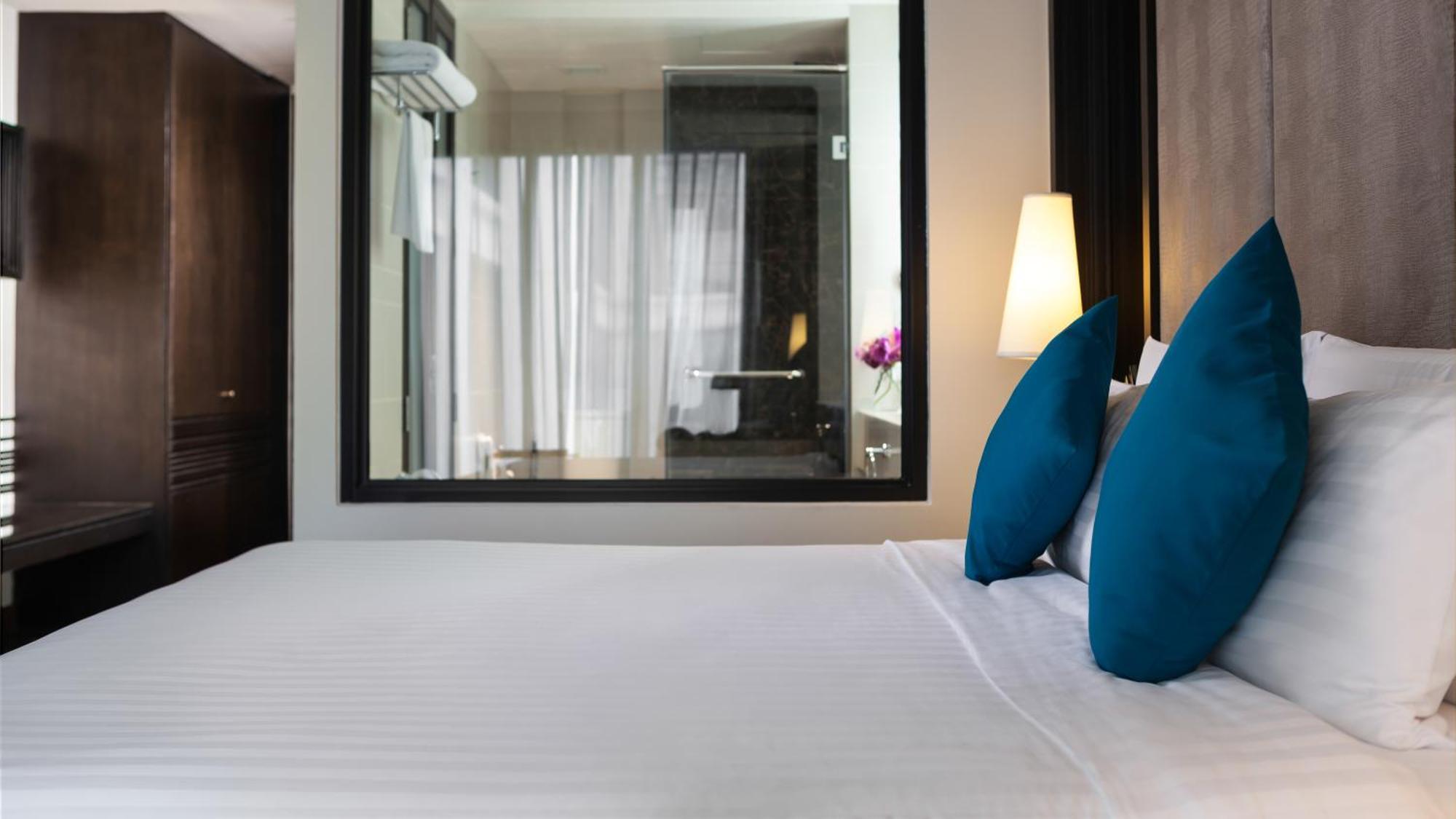 M\u00f6venpick Sukhumvit 15 5* Bangkok