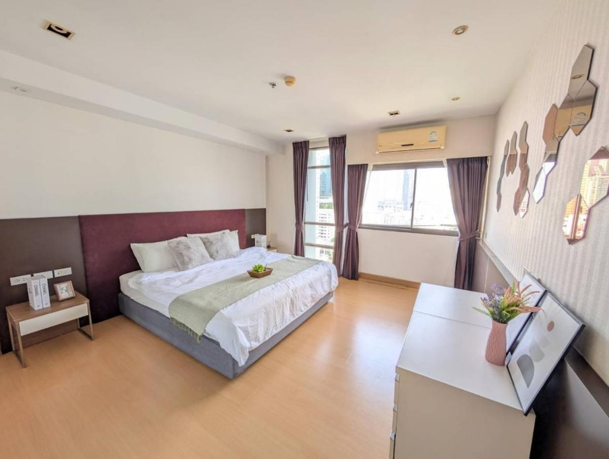 Appartement High Floor Great View 2br 2ba 3 Mins To Nana Bts Bangkok