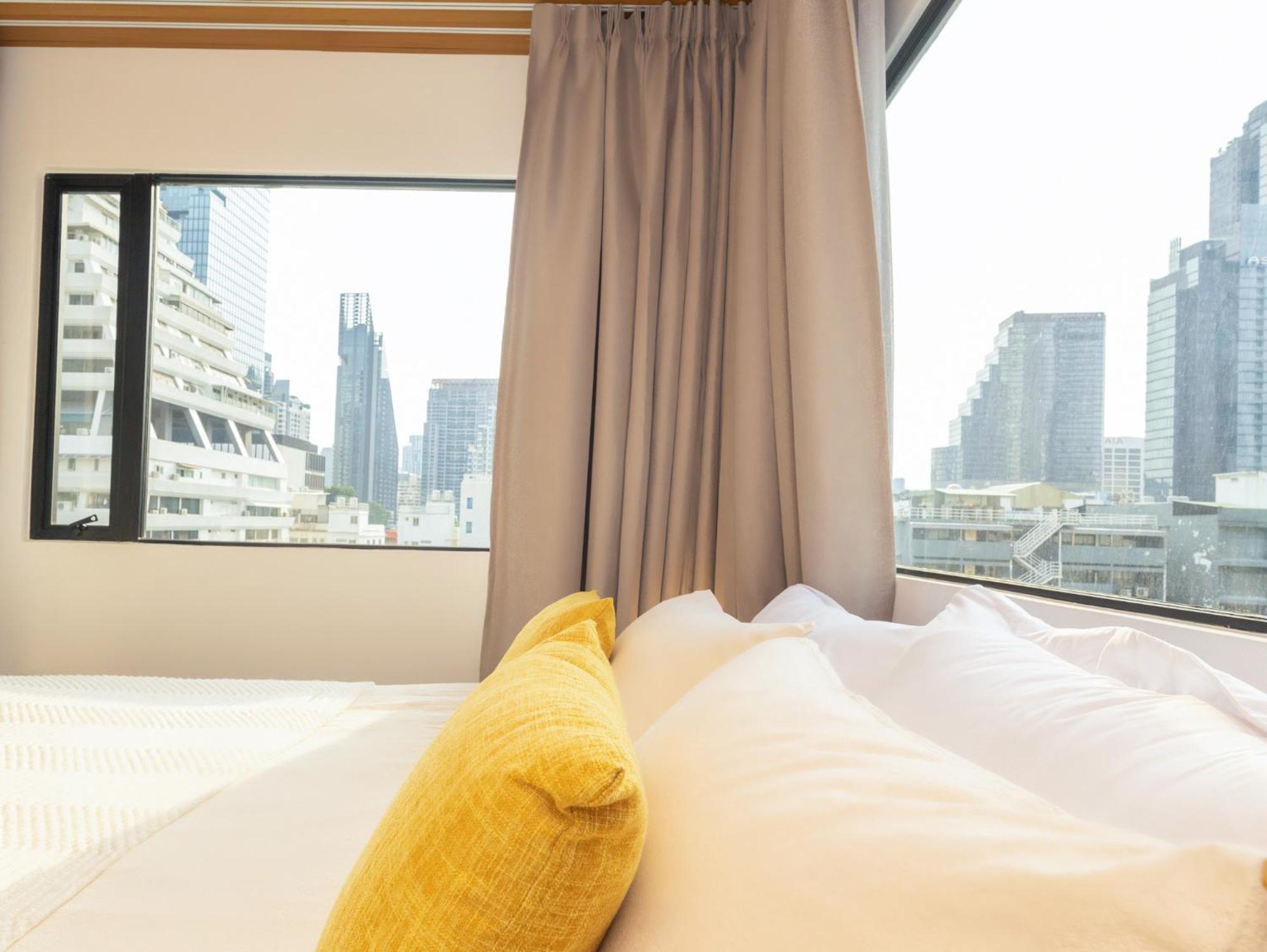 2 Bedrooms For 3 Guest Comfy At Heart Of Silom - 7a Apartment Bangkok