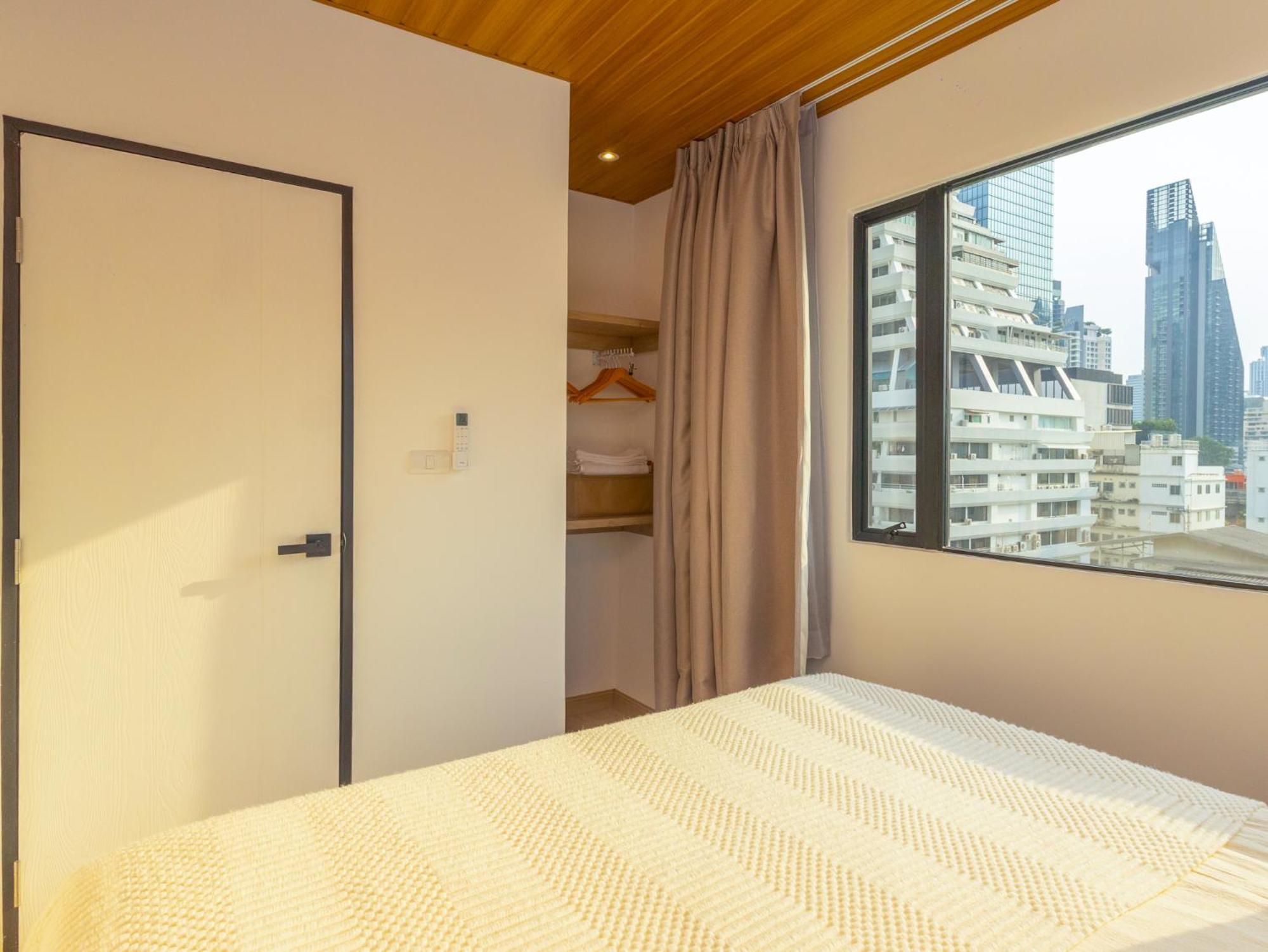 2 Bedrooms For 3 Guest Comfy At Heart Of Silom - 7a