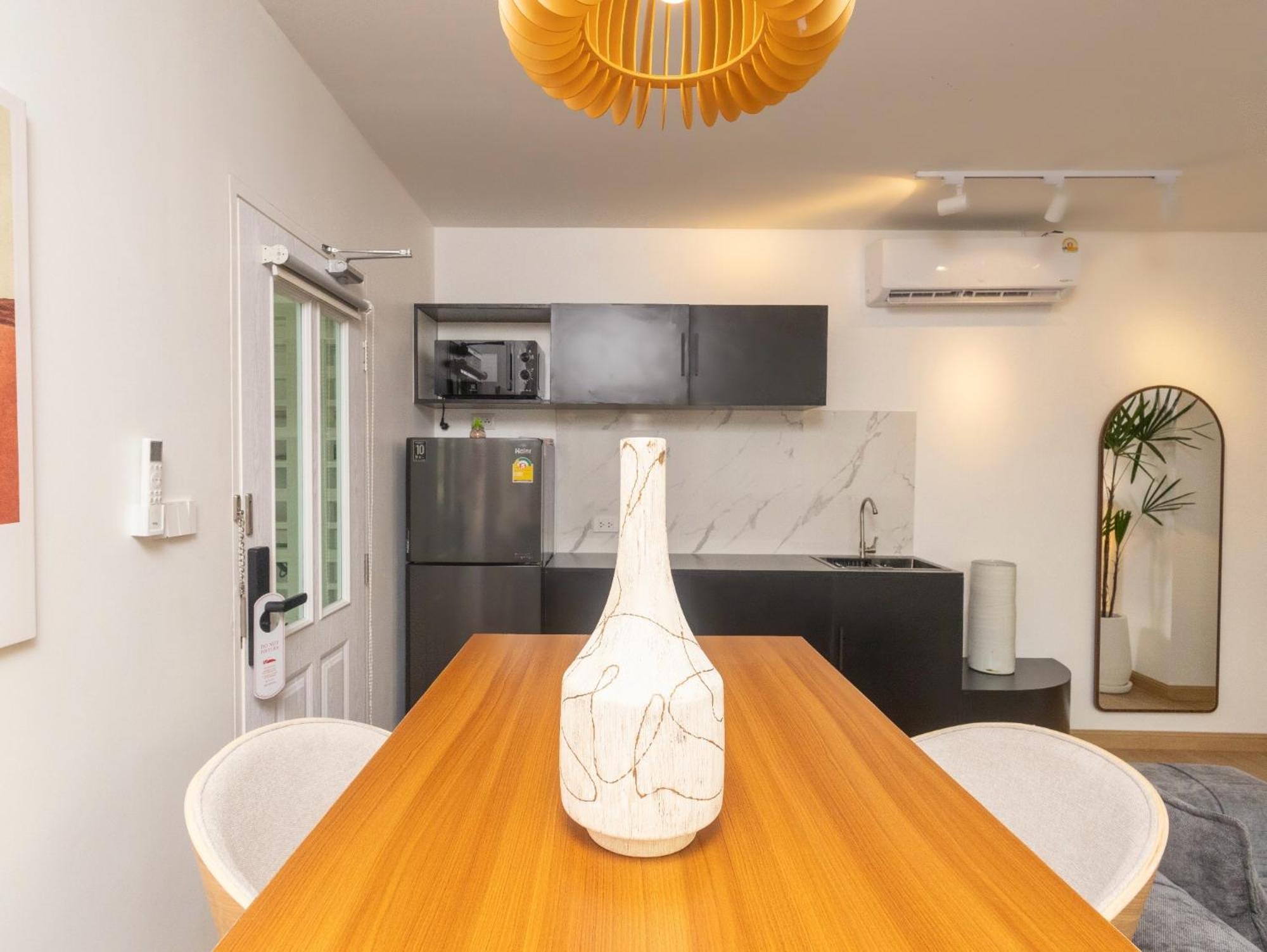 2 Bedrooms For 3 Guest Comfy At Heart Of Silom - 7a