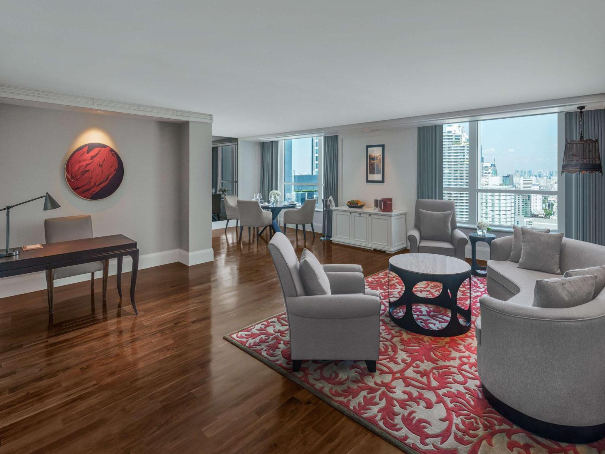 Sofitel Sukhumvit Hotel 5*