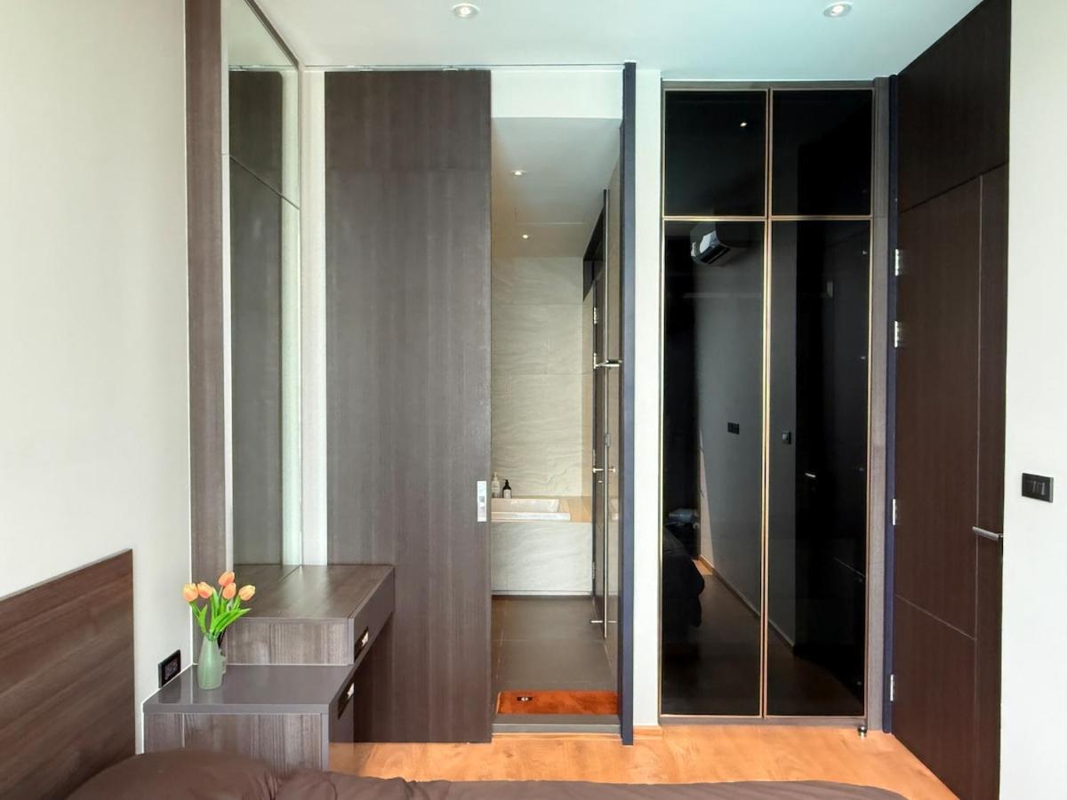 Iconic Urban Escape Apartment Bangkok