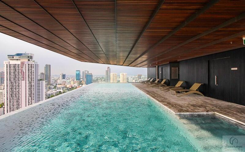 Iconic Urban Escape Apartment