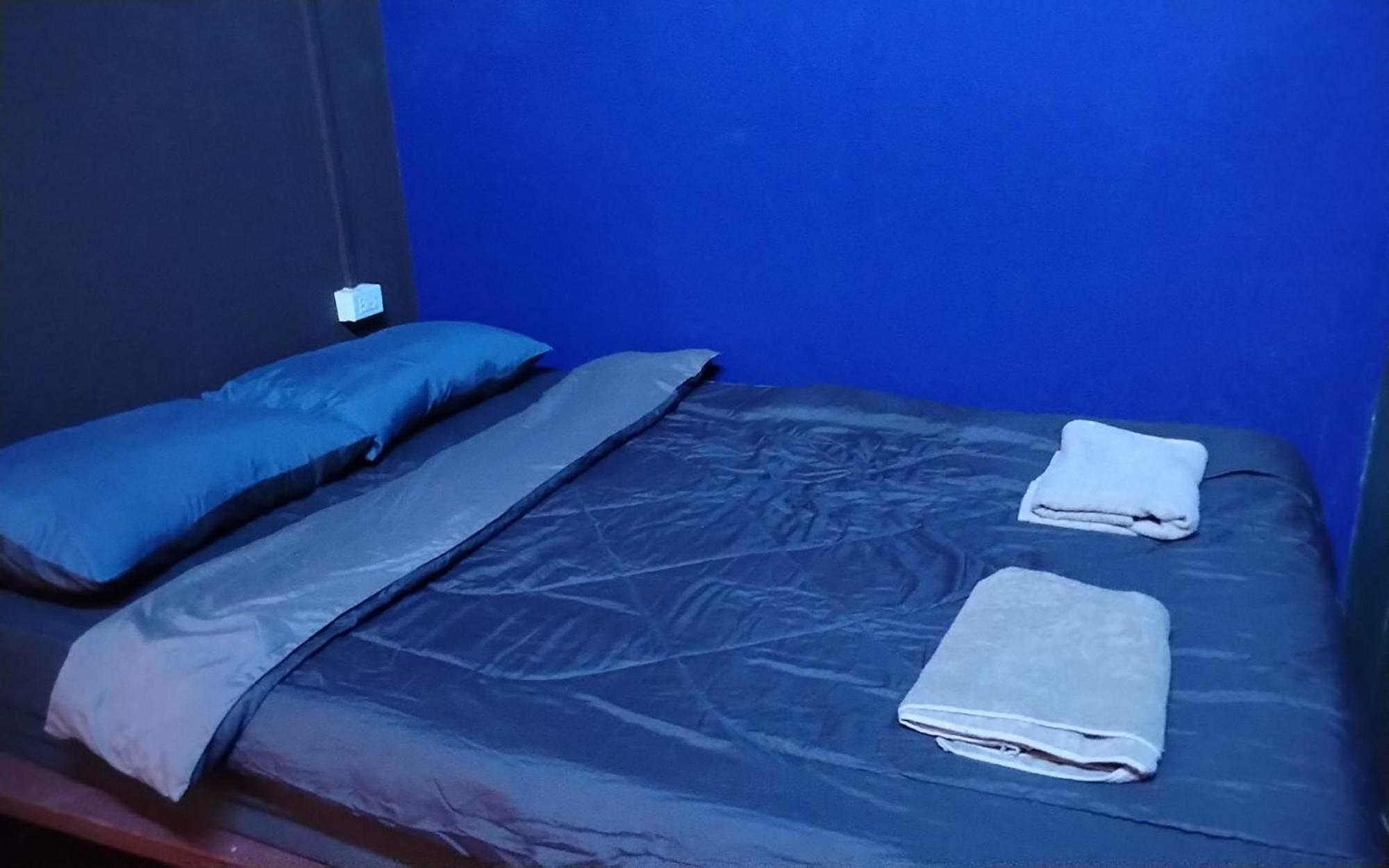 Hostal Roxx Social Hostel, Cafe & Bistro Bangkok