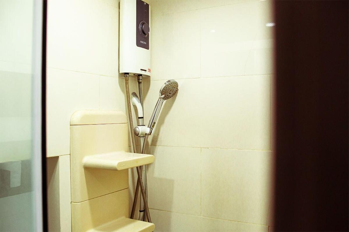 Prime Sukhumvit 77 With Pool & Gym Apartment *
